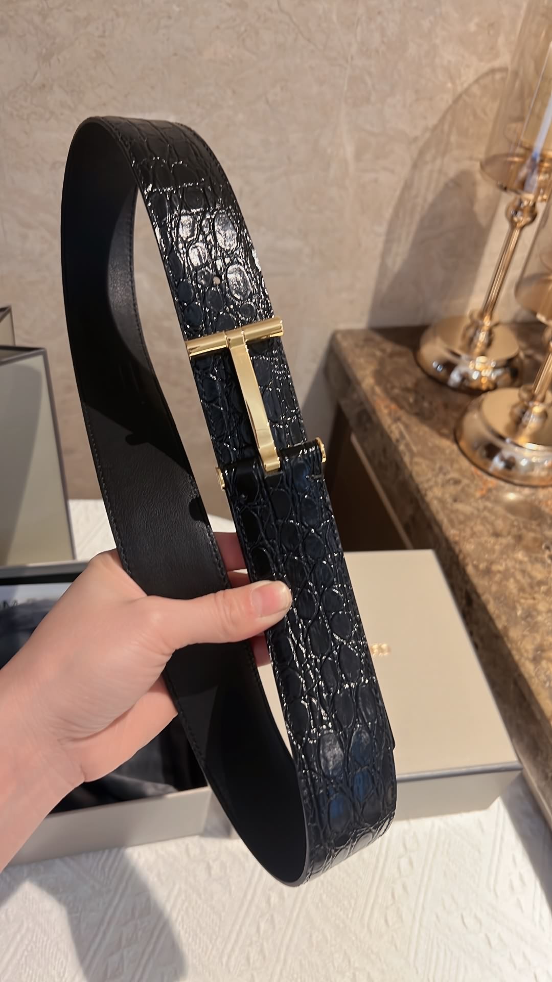 TOMFORD湯姆福特男士T字搭扣雙面腰帶