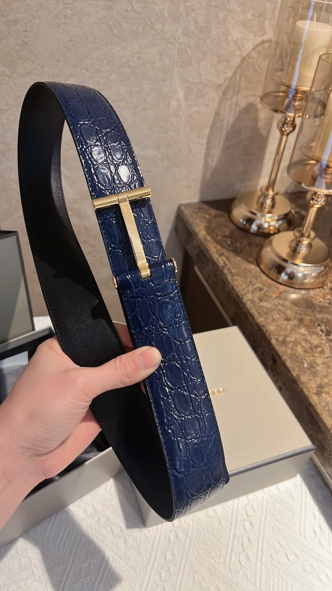 TOMFORD湯姆福特男士T字搭扣雙面腰帶