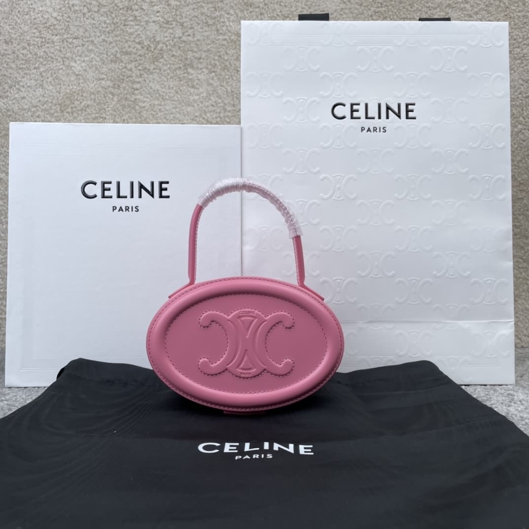 CUIR TRIOMPHE 光滑牛皮革橢圓形化妝包