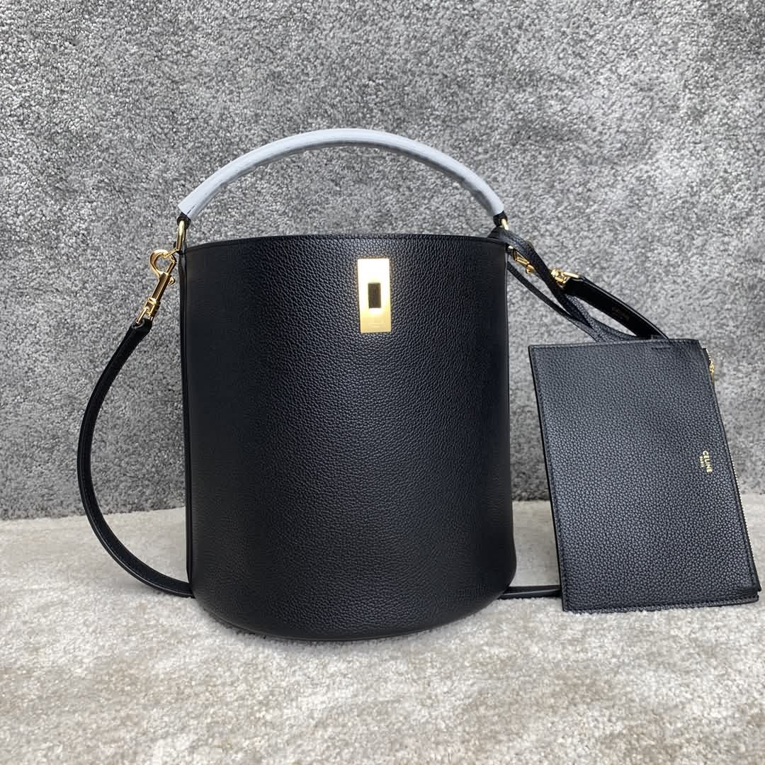BUCKET 16 牛皮革手袋