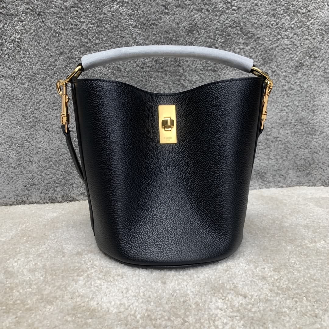TEEN BUCKET 16粒面牛皮水桶包