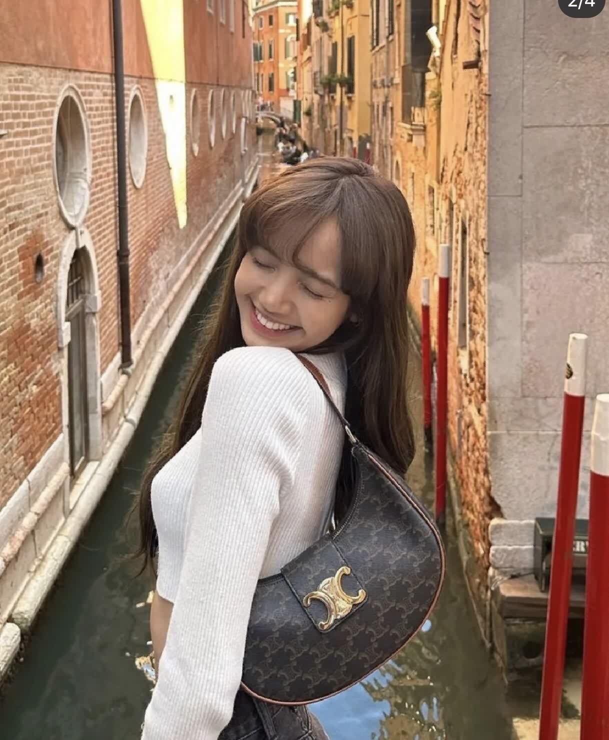 lisa 同款月亮包