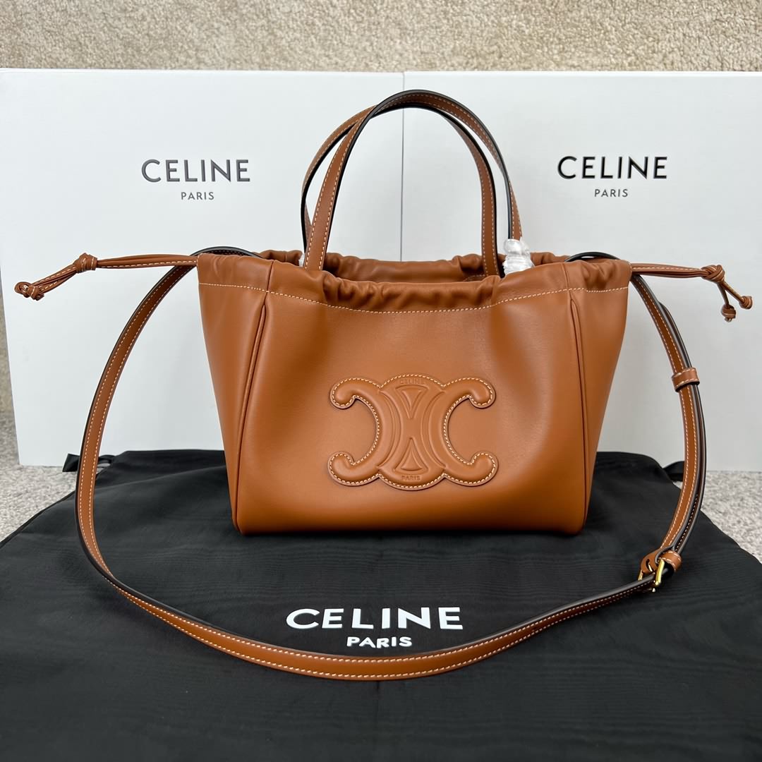 CABAS TRIOMPHE 小號光滑牛皮革抽繩包