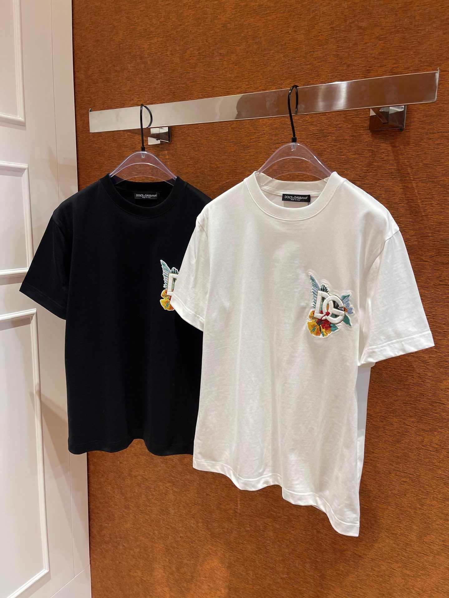 D&G  2023夏季新款花卉刺繡標識logo情侶款短袖T恤