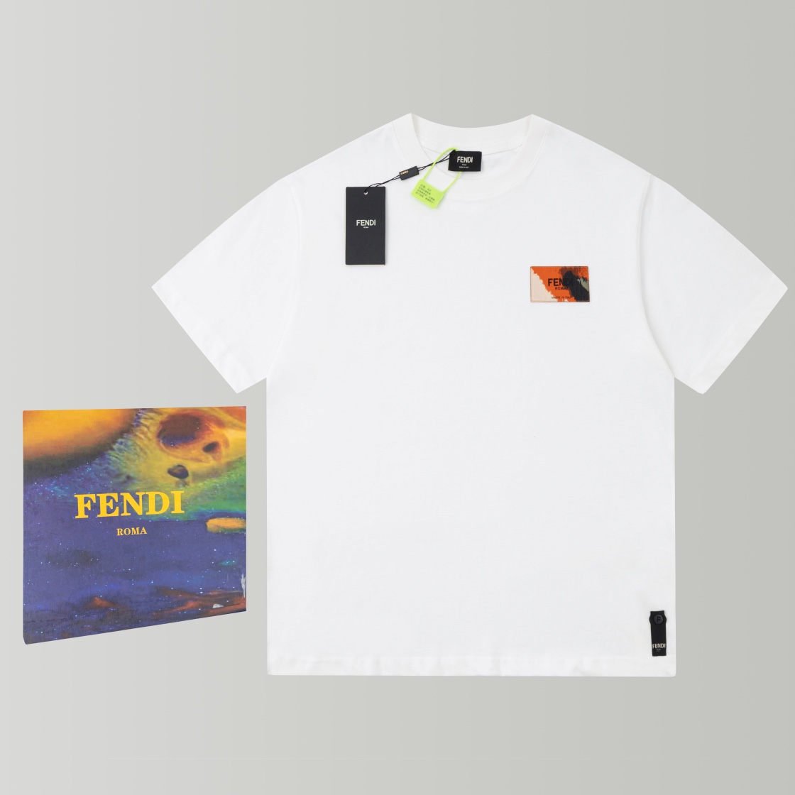 Fendi 白黑萬能色系的衣服