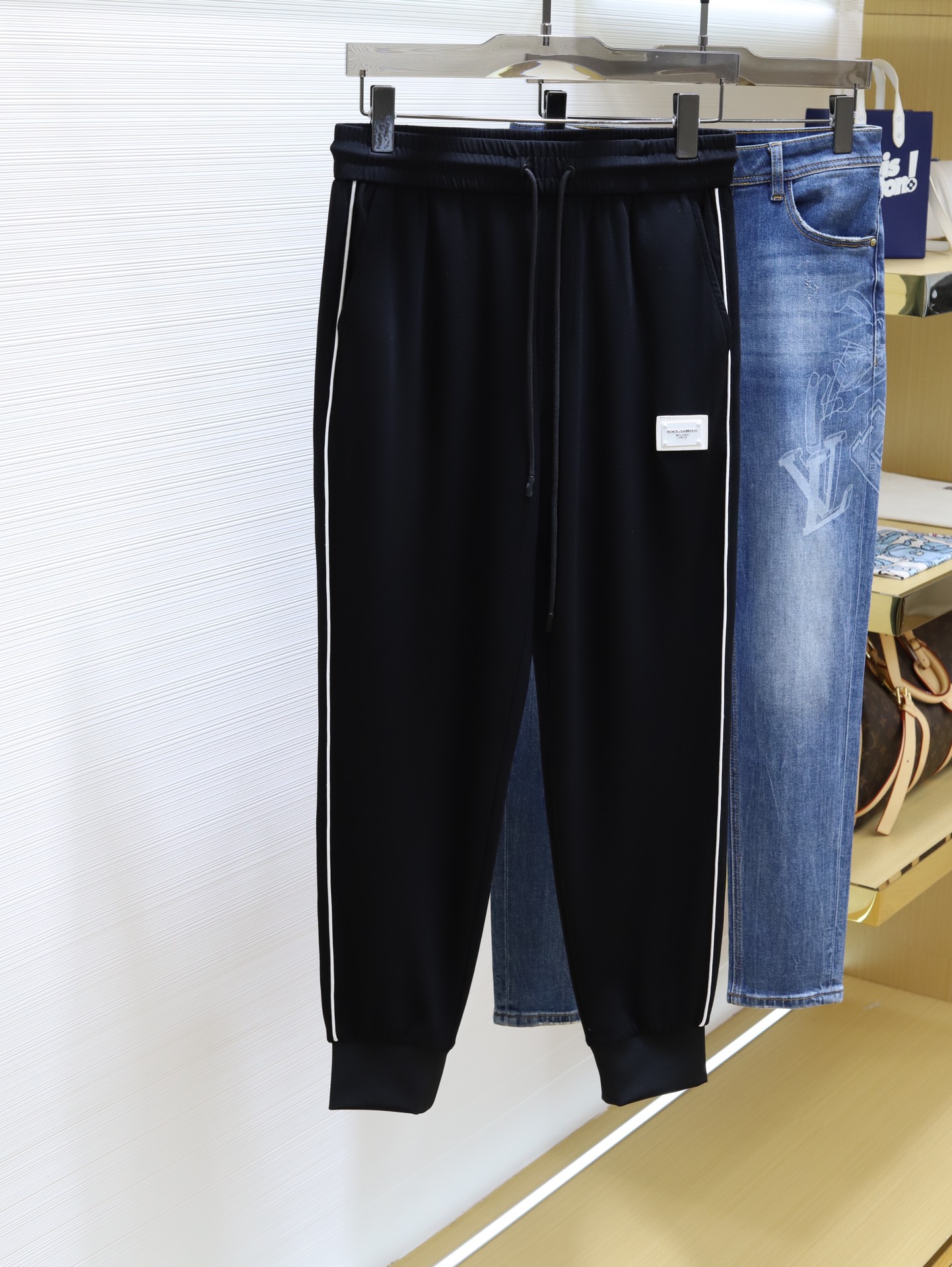 DG 杜嘉班納 2023春季新品，時尚休閒褲