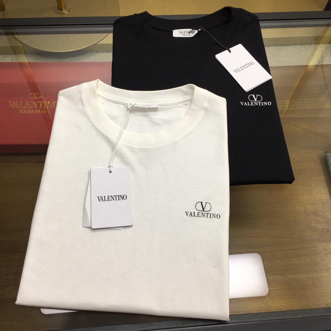 《VLTN..》2023春夏新品一如既往熱賣短袖
