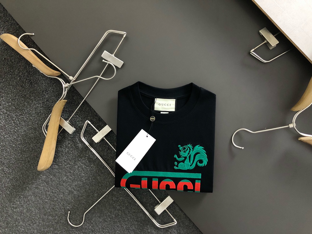 Gucc*微寬版型