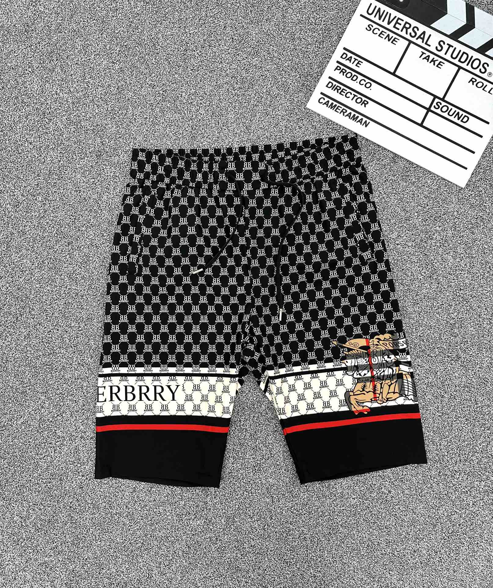 【BBR】巴寶莉：2023夏季新款男士休閒短褲