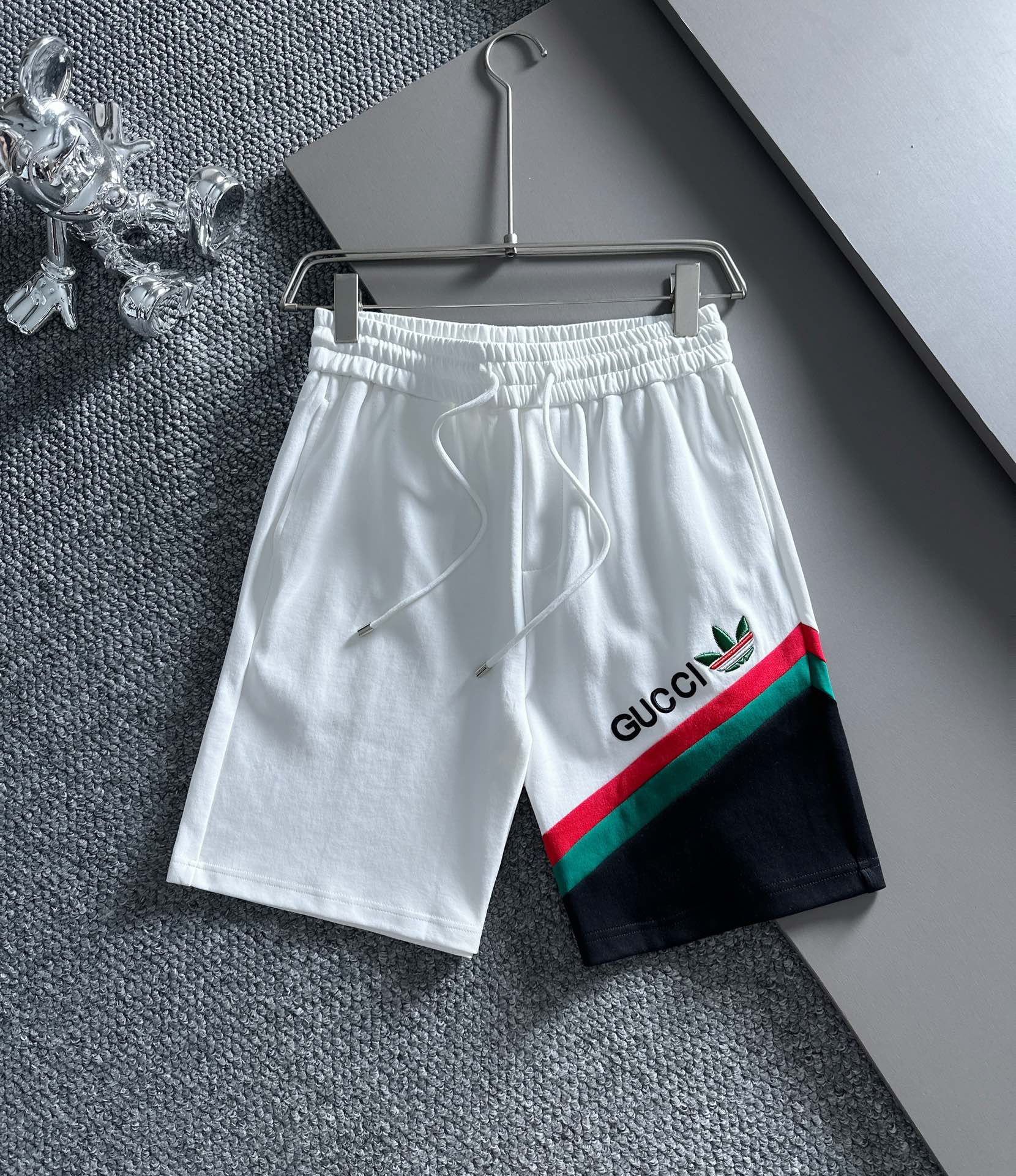 Gucci 2023夏季新款側邊高密度拼接短褲