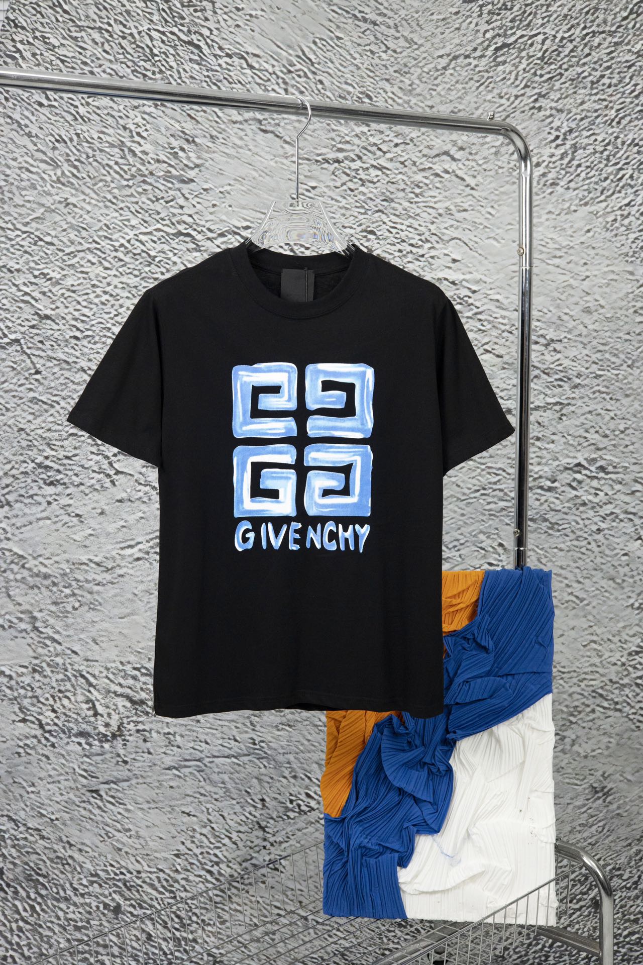 紀梵希彩繪字母短袖Givenchy 短袖T恤