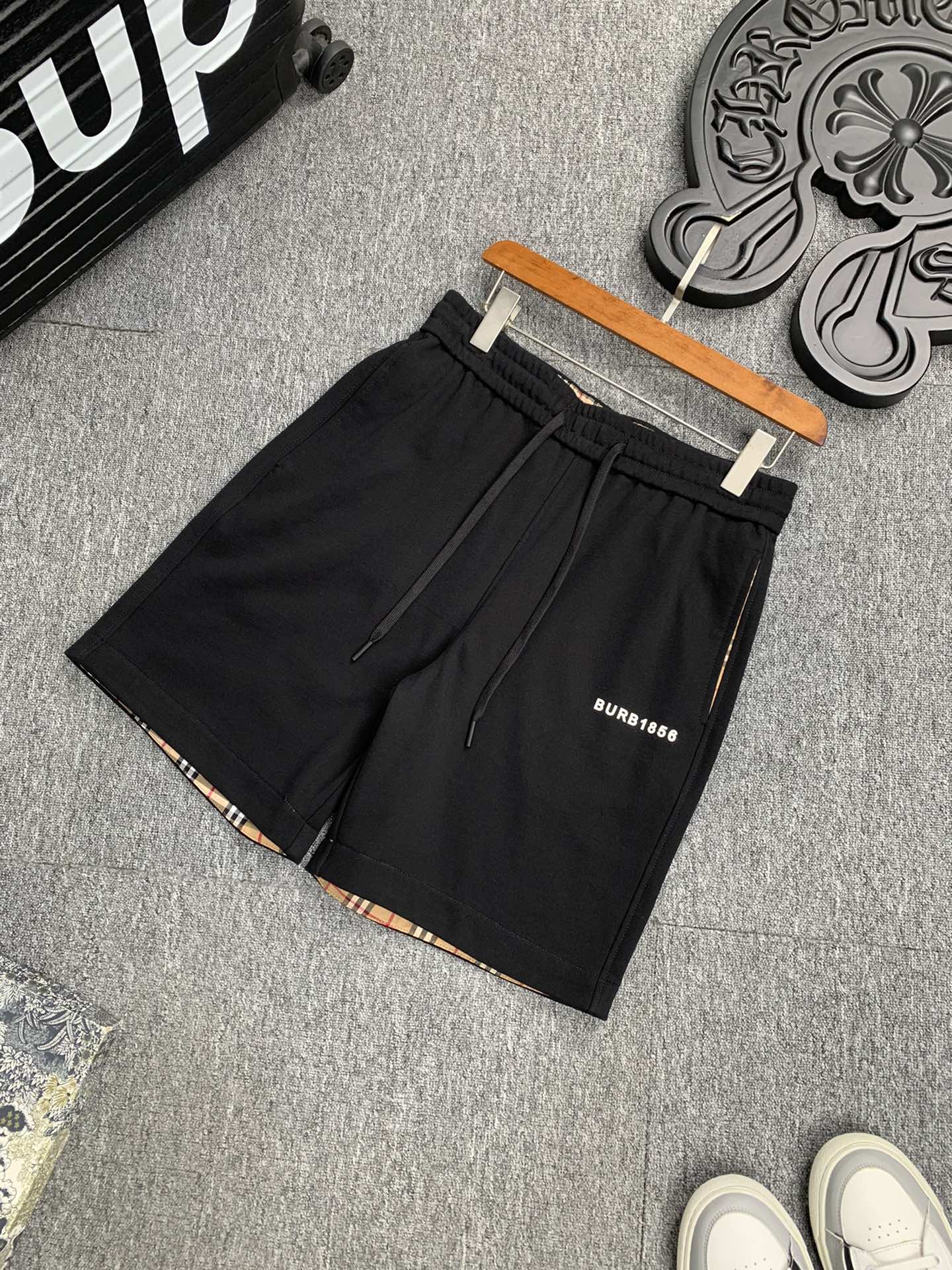 Burberry巴寶莉  2023ss夏季薄款休閒褲短褲