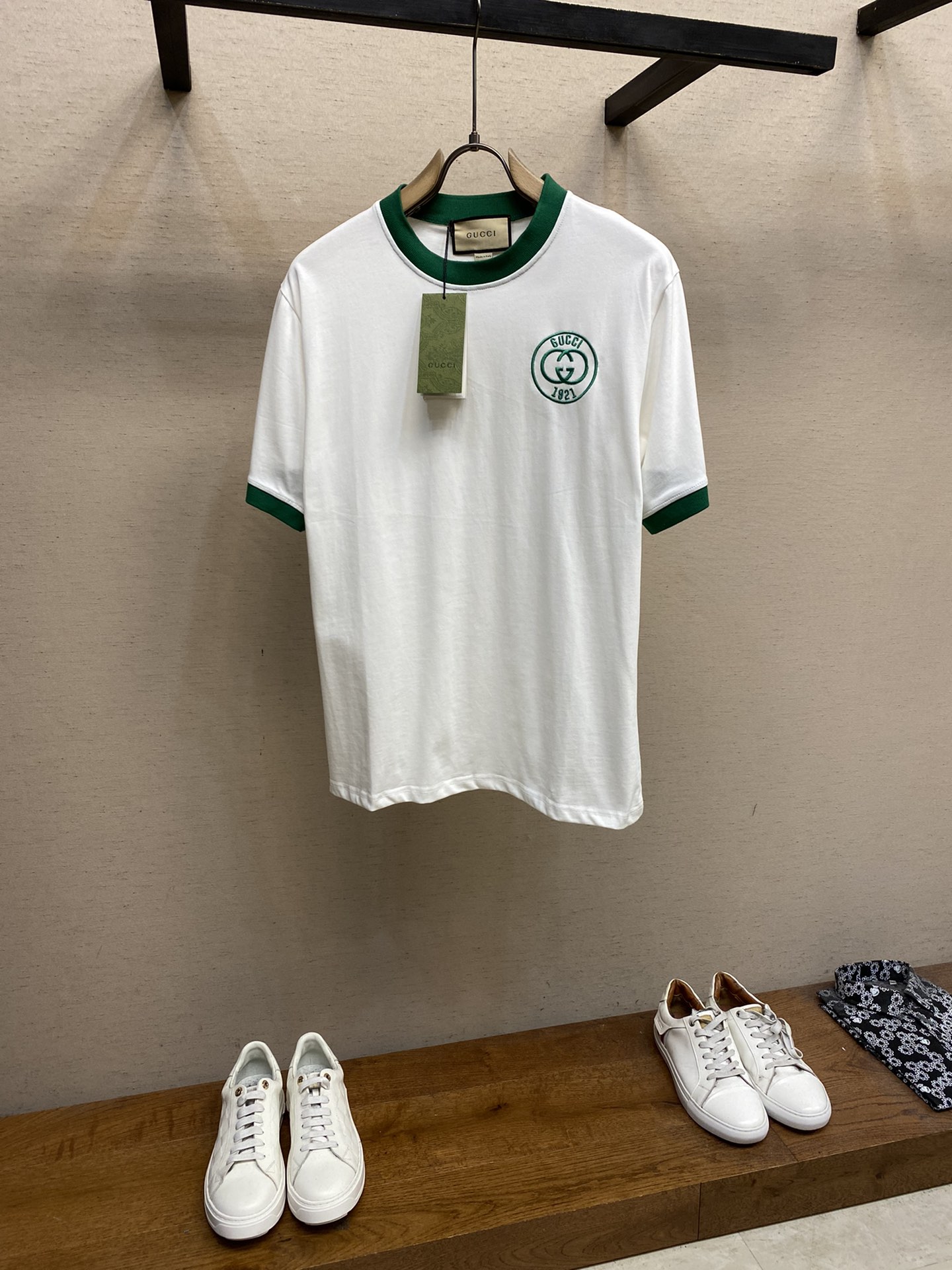 Gucci、23ss互扣式雙G刺繡T恤
