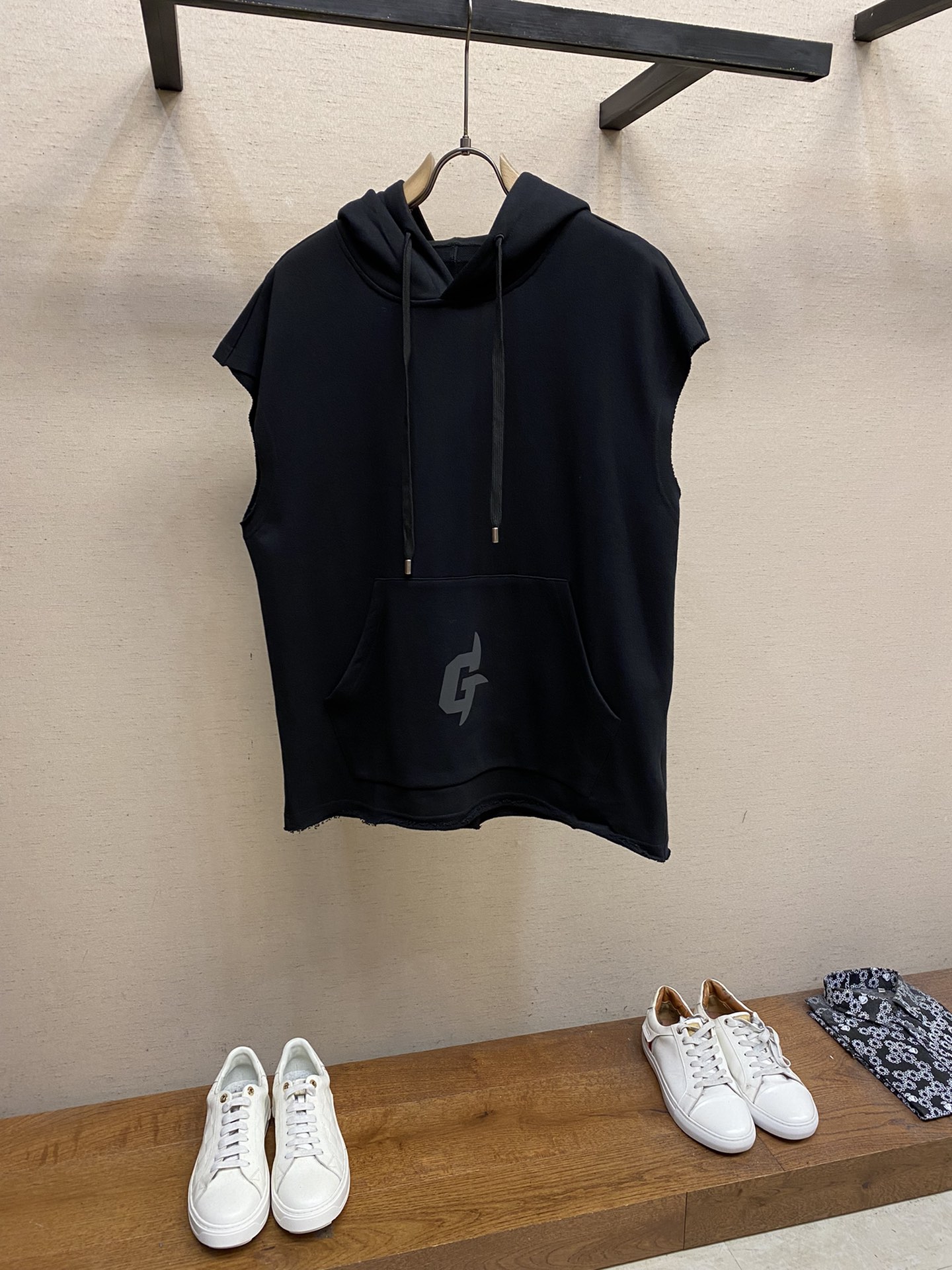 Givenchy、（一套出售，不拆賣）棉質休閒套裝