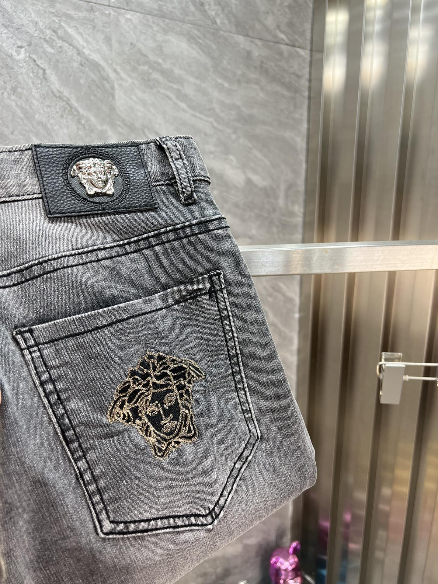 Versace/範思哲 春夏新品 三標齊全 牛仔褲