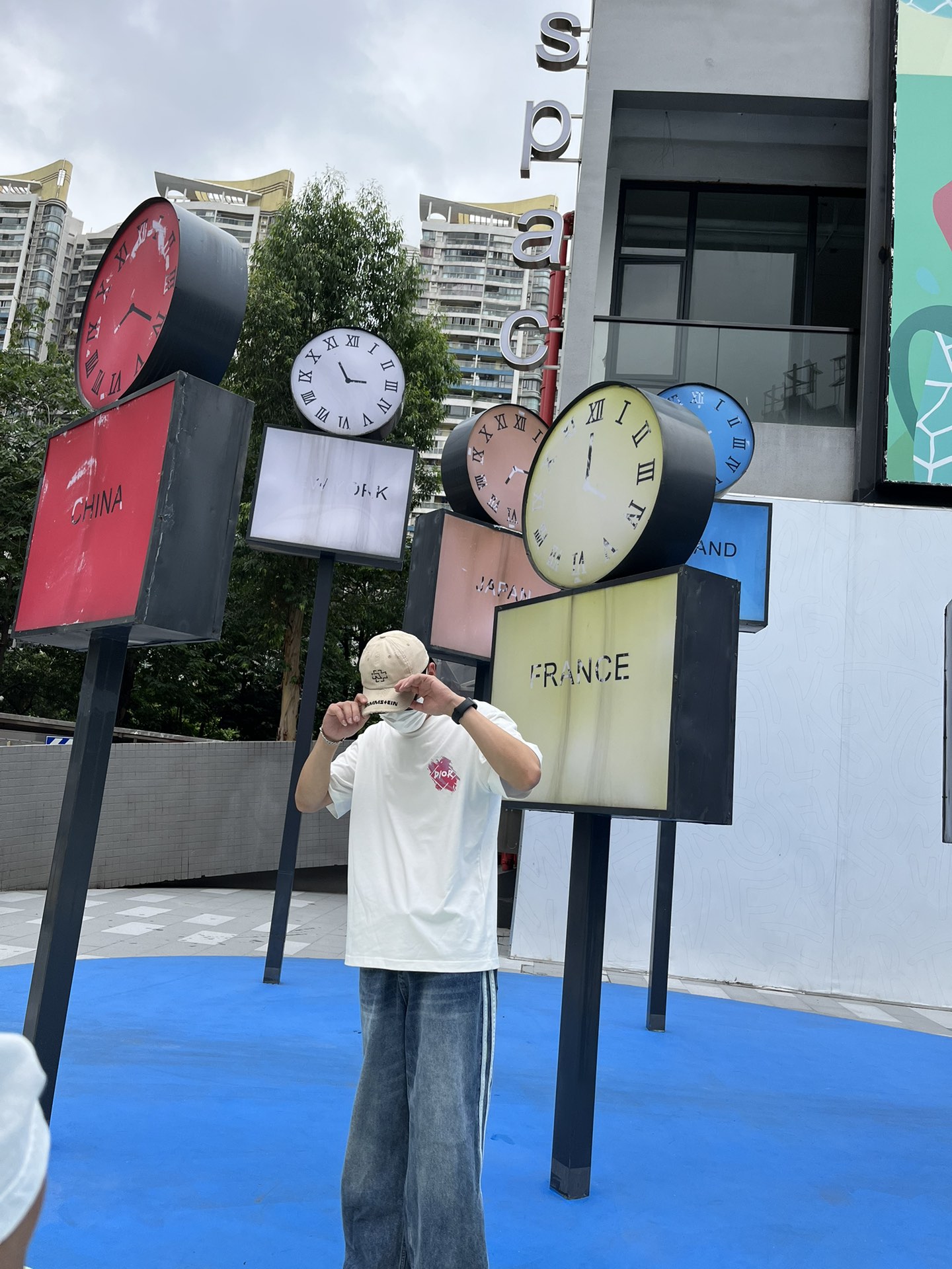 Dir 頂級立體手繪塗鴉 圓領短袖