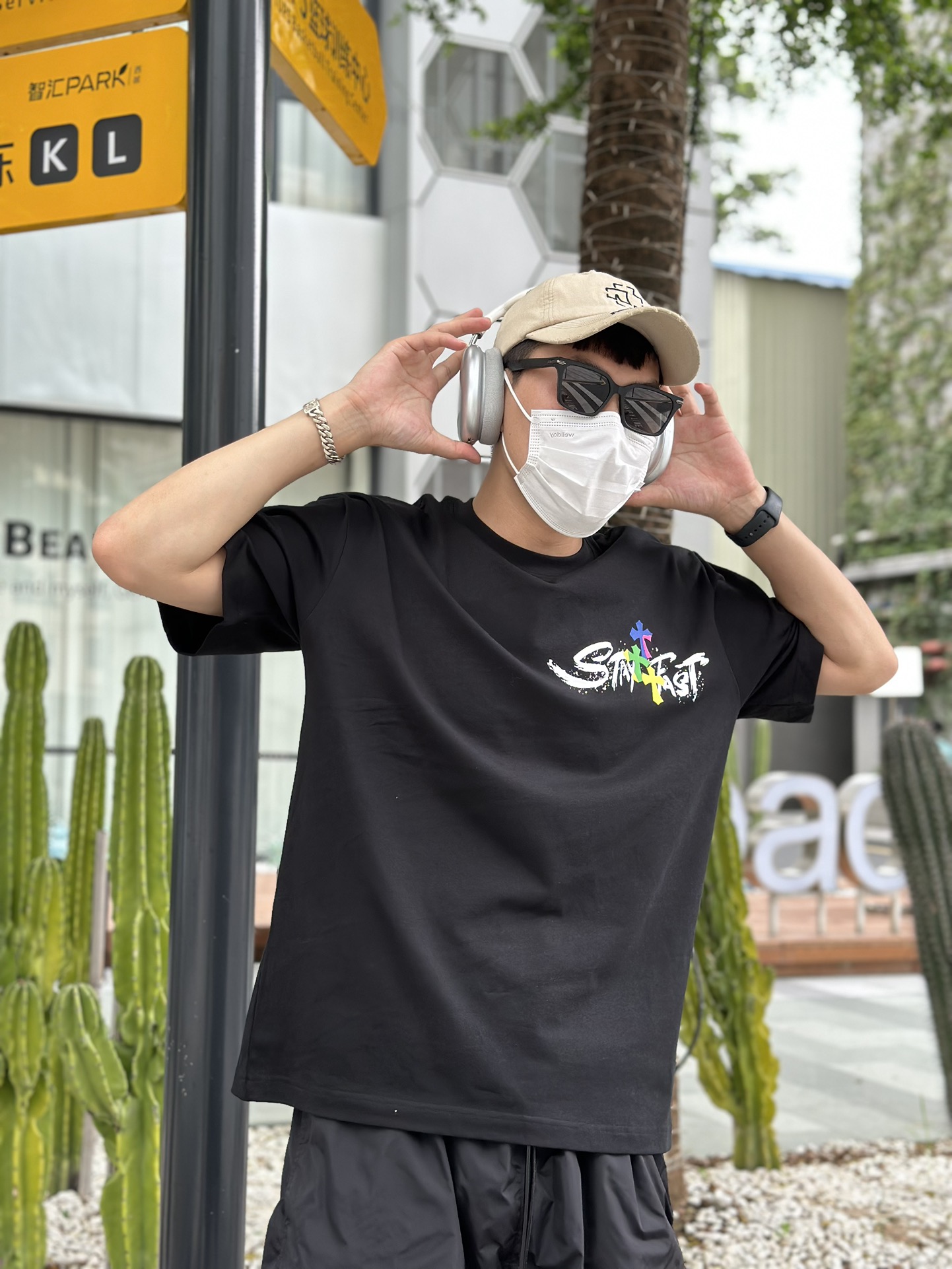 Ch*頂級立體十字彩繪款圓領短袖