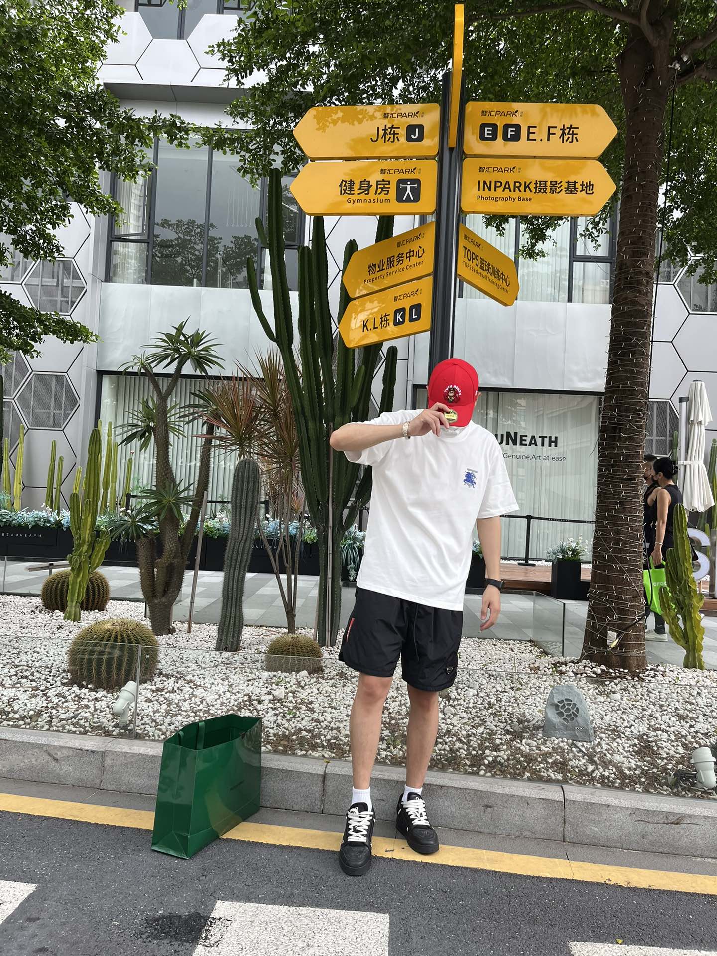 BBR*合身版型 圓領短袖