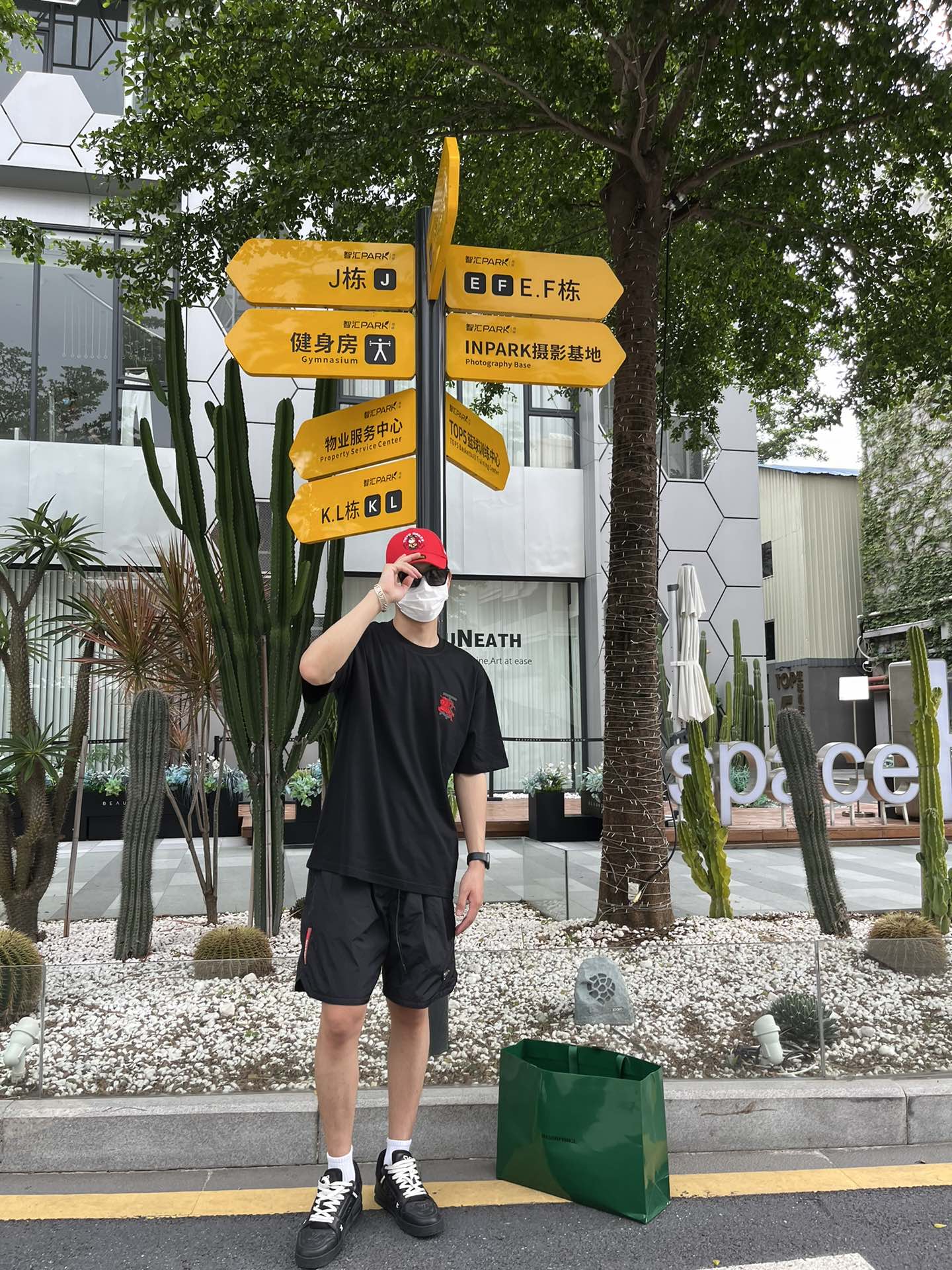 BBR*合身版型 圓領短袖