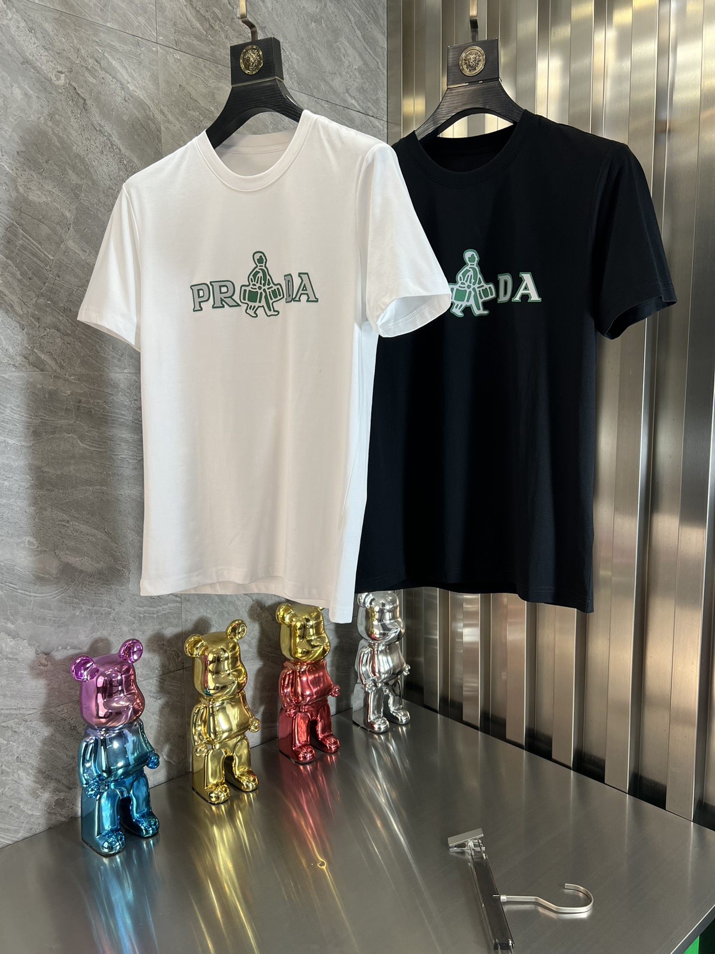 Prada/普拉達 春夏新品 三標齊全 T恤短袖