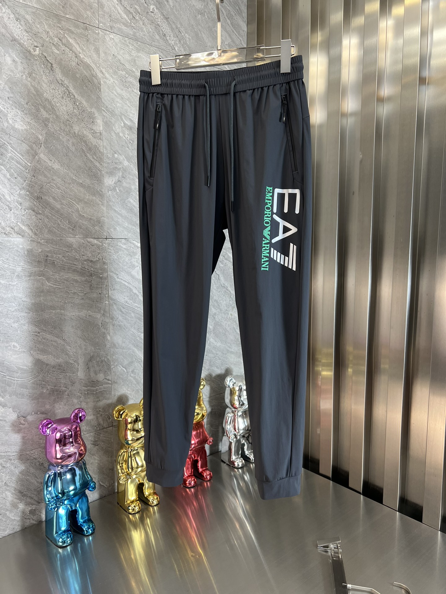 EA7 春夏新品 三標齊全 休閒褲