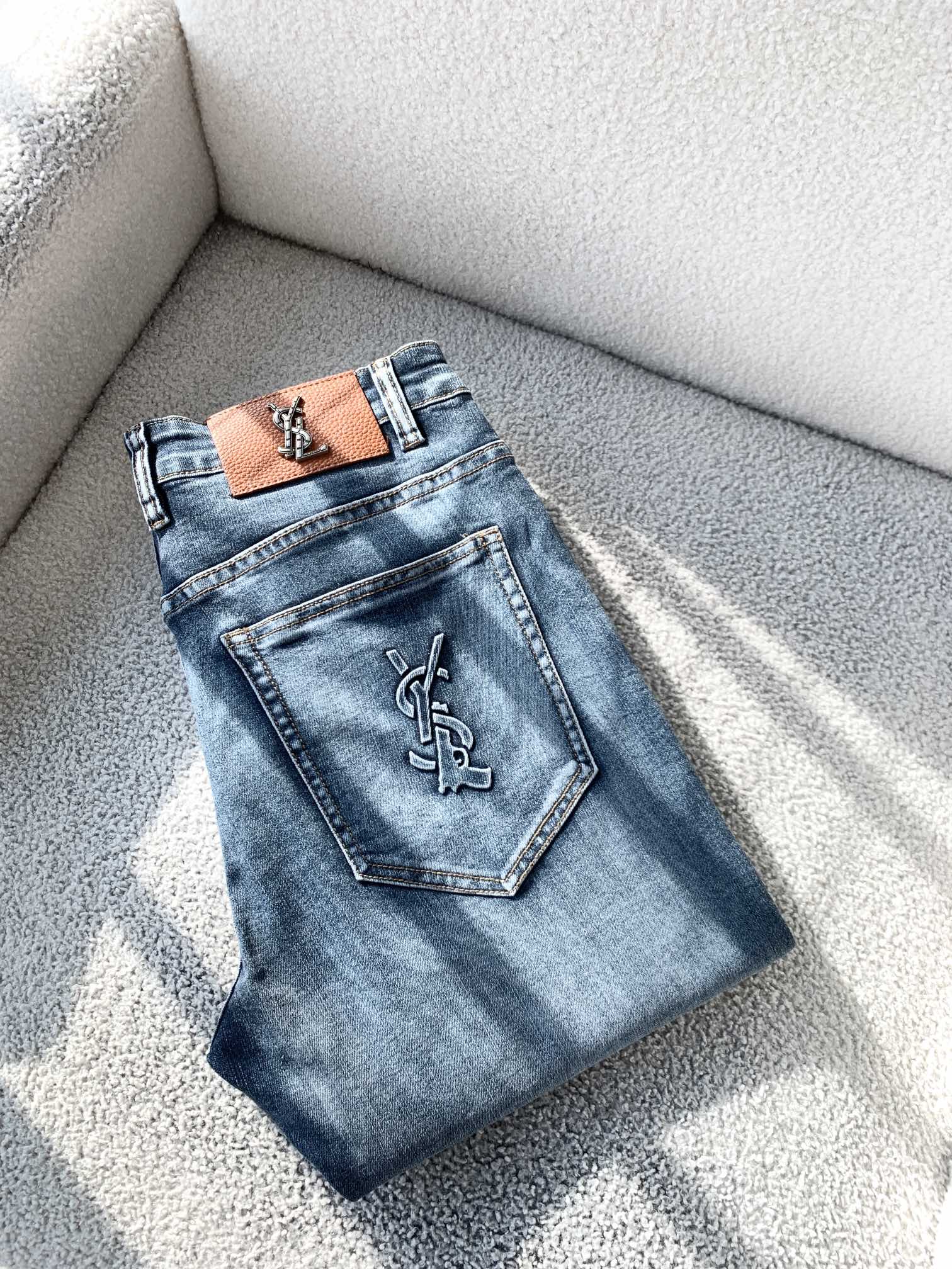 SAINT LAURE*T 聖羅蘭2023春夏新品