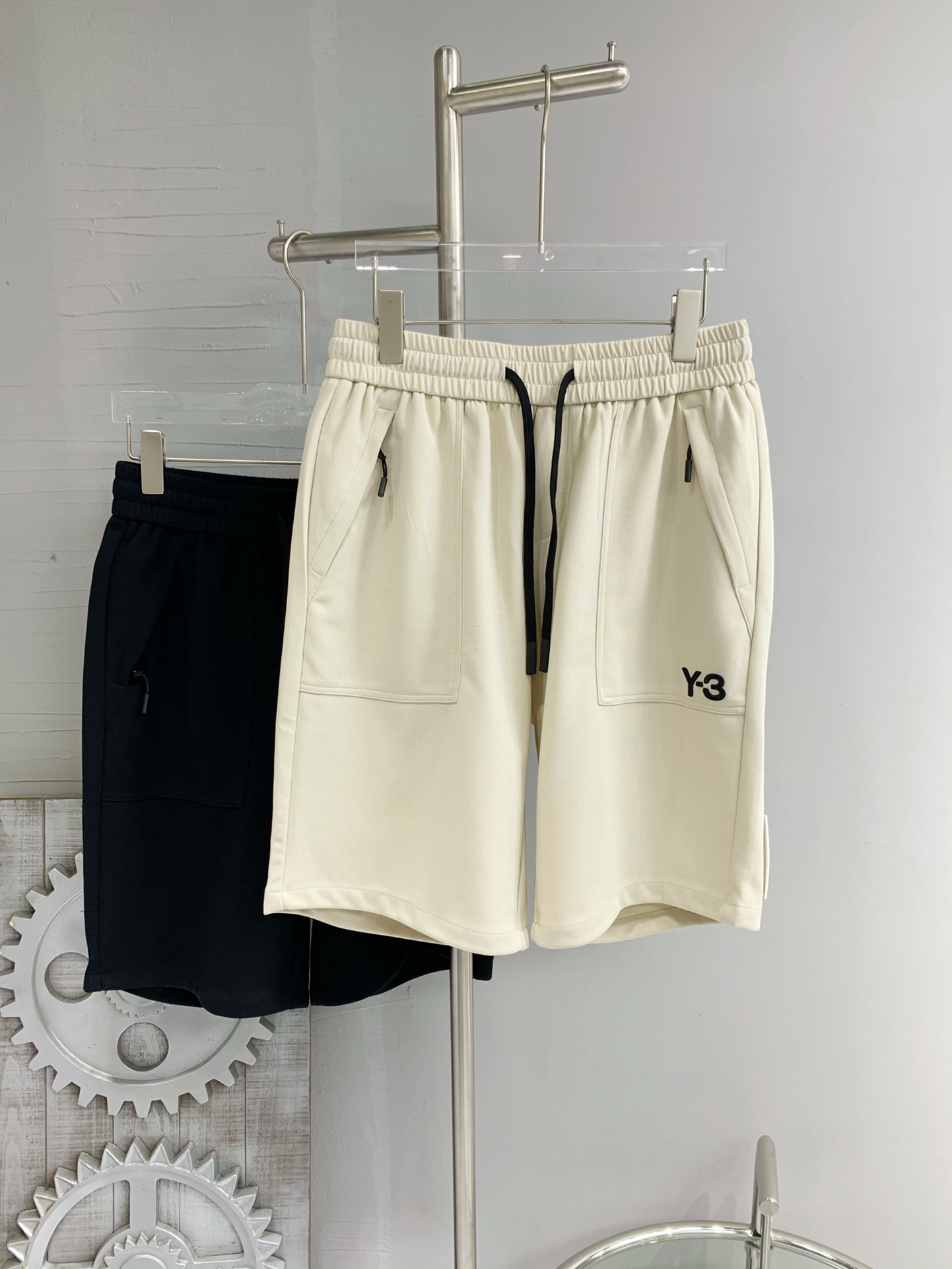 Y-3 2023最新品，春夏新款休閒短褲