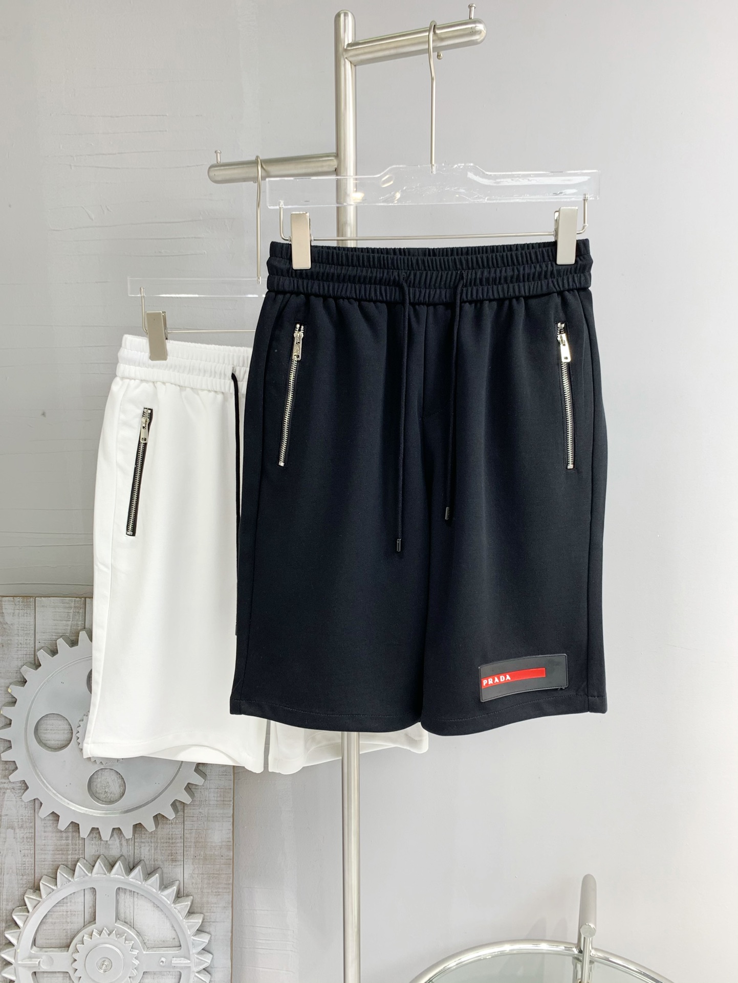 普拉達prada 2023最新品，春夏新款休閒短褲
