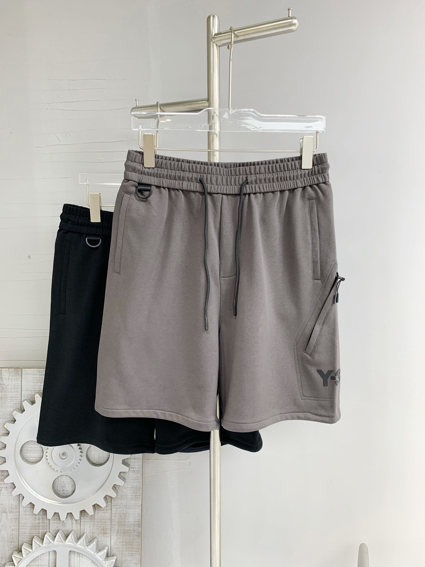 Y-3 2023最新品，春夏新款休閒短褲