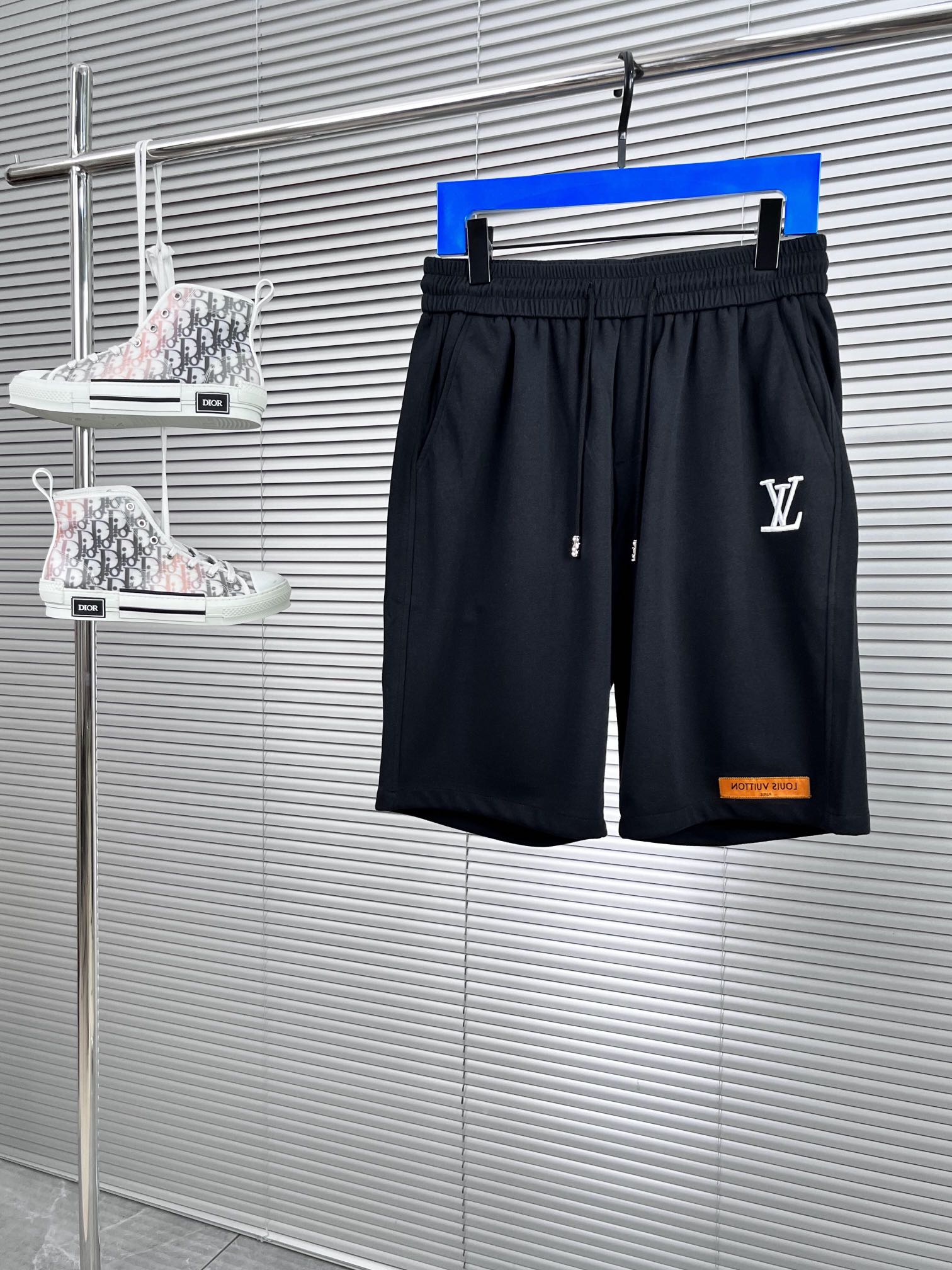 LV   2023夏季新款男士休閒短褲