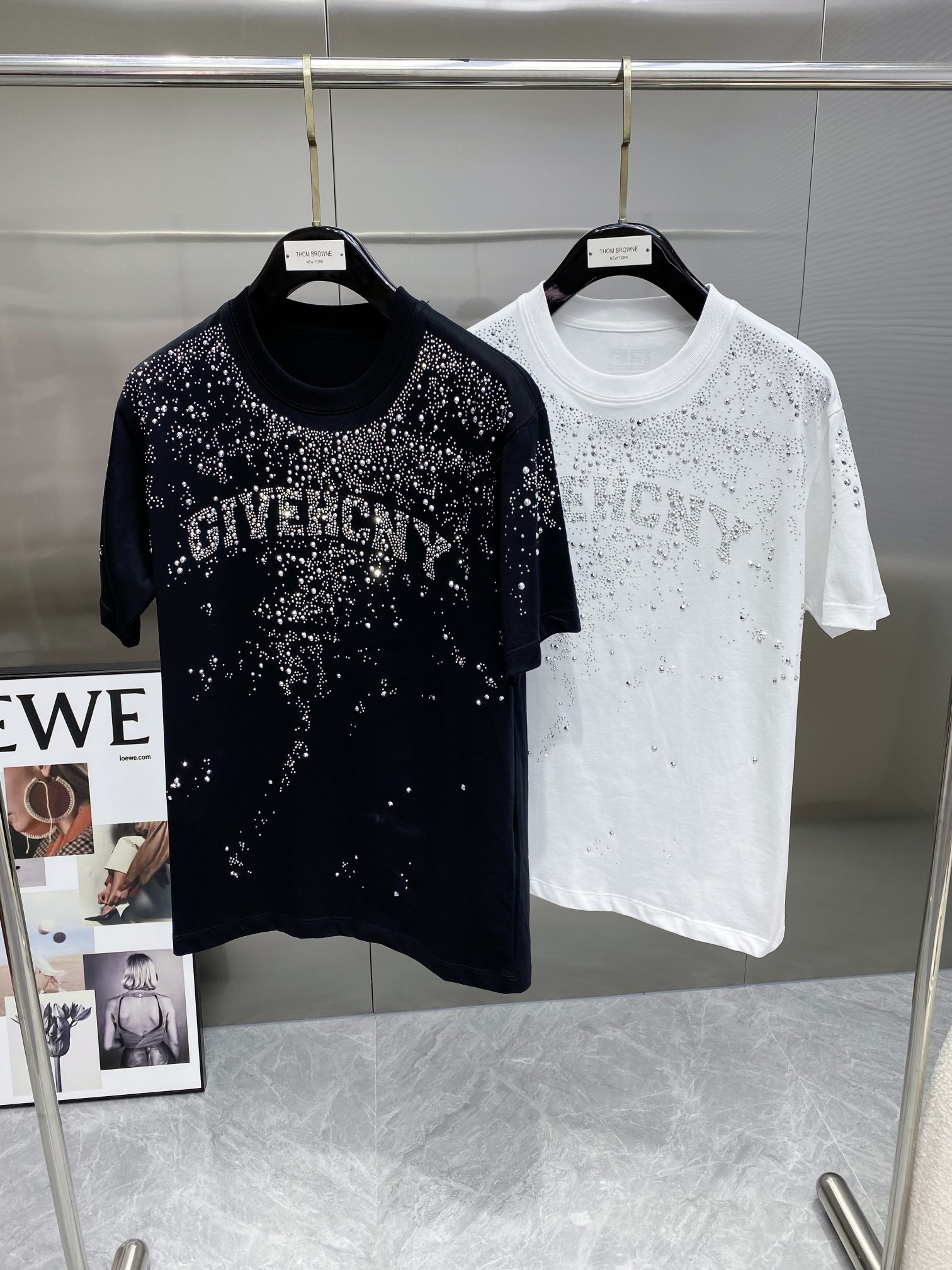 紀梵希  2023春季新款最新品短袖