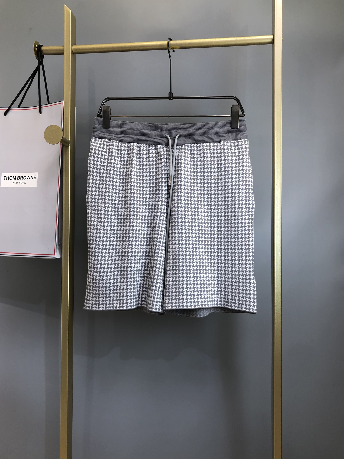 THOM  BROWNE 2023SS春夏新款休閒5分短褲