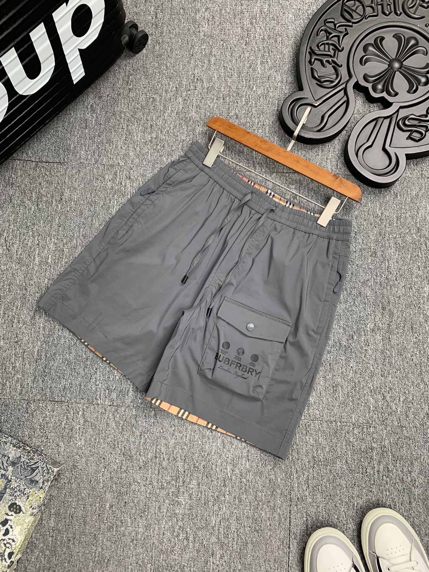 Burberry巴寶莉  2023ss夏季薄款休閒褲短褲