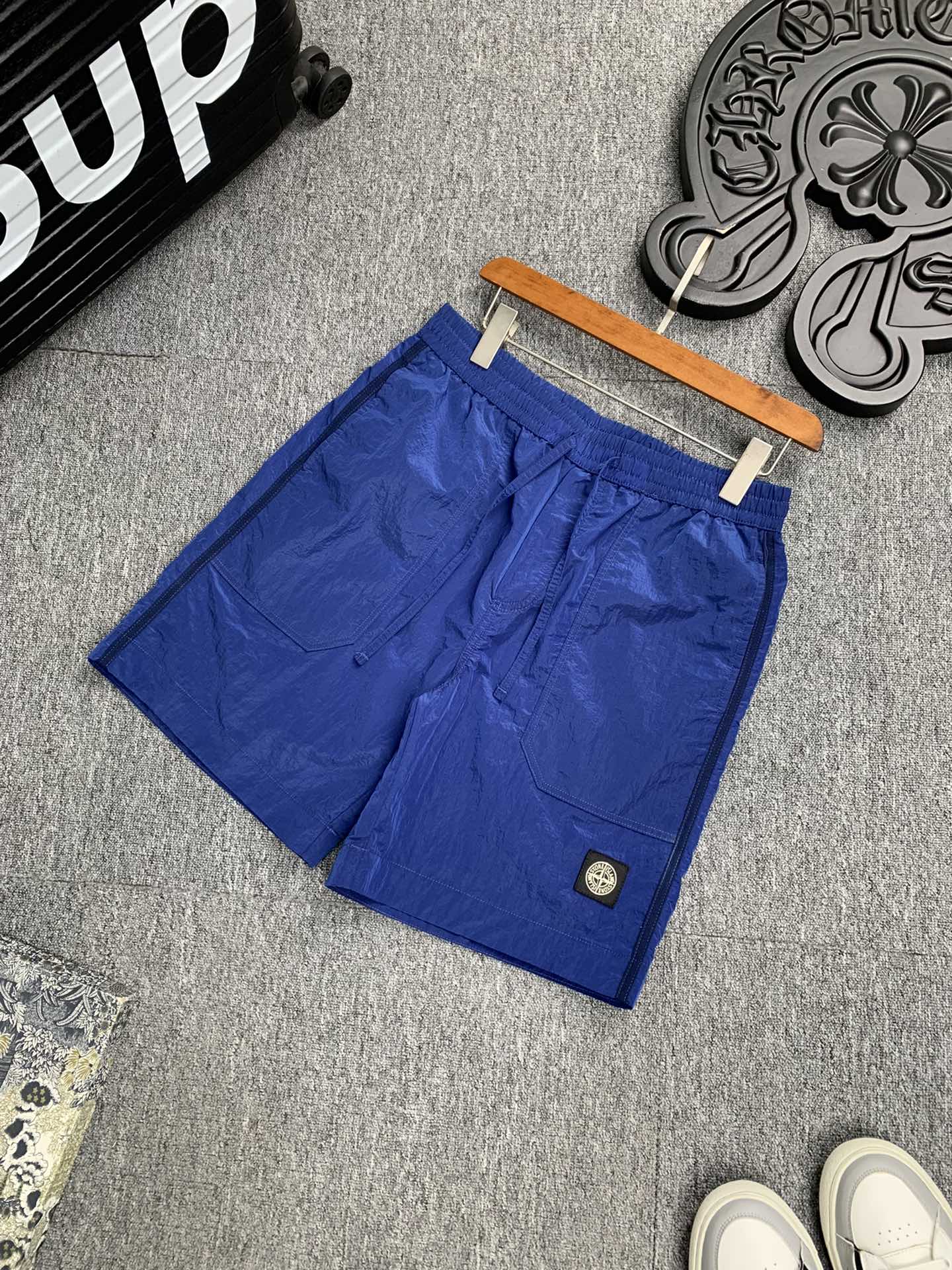 STONE ISLAND石頭島  2023ss夏季薄款休閒褲短褲