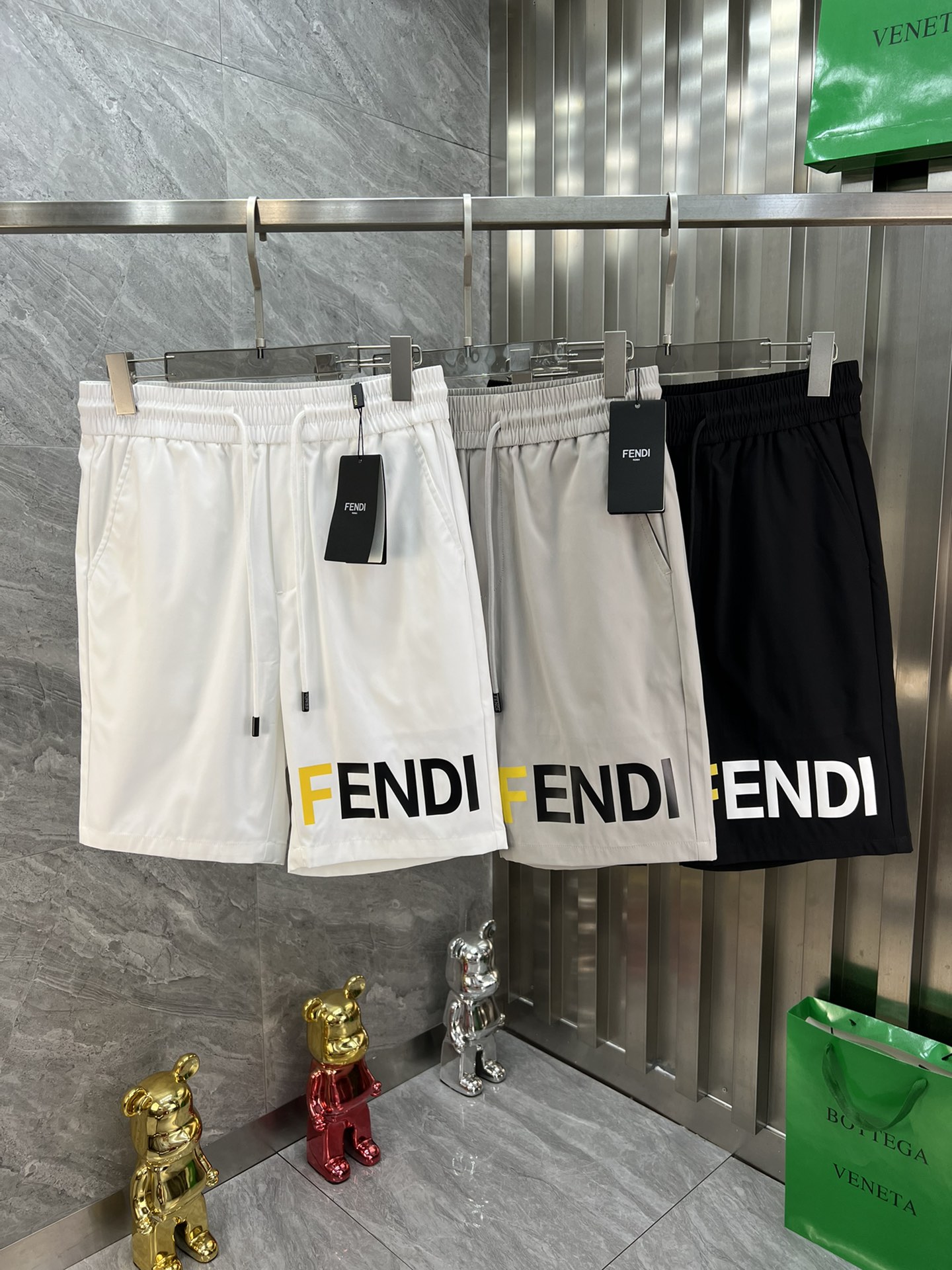 Fendi/芬迪 春夏新品 三標齊全 五分短褲