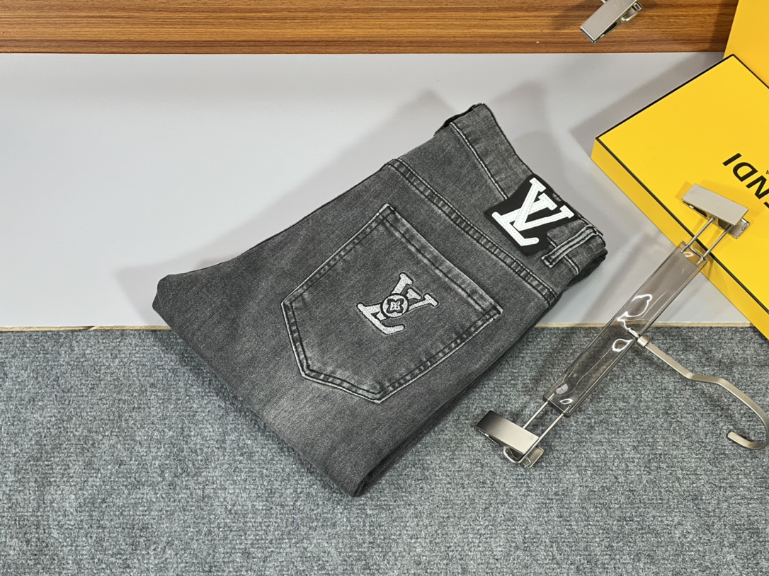 LV/路易威登 春夏新品 三標齊全 牛仔褲