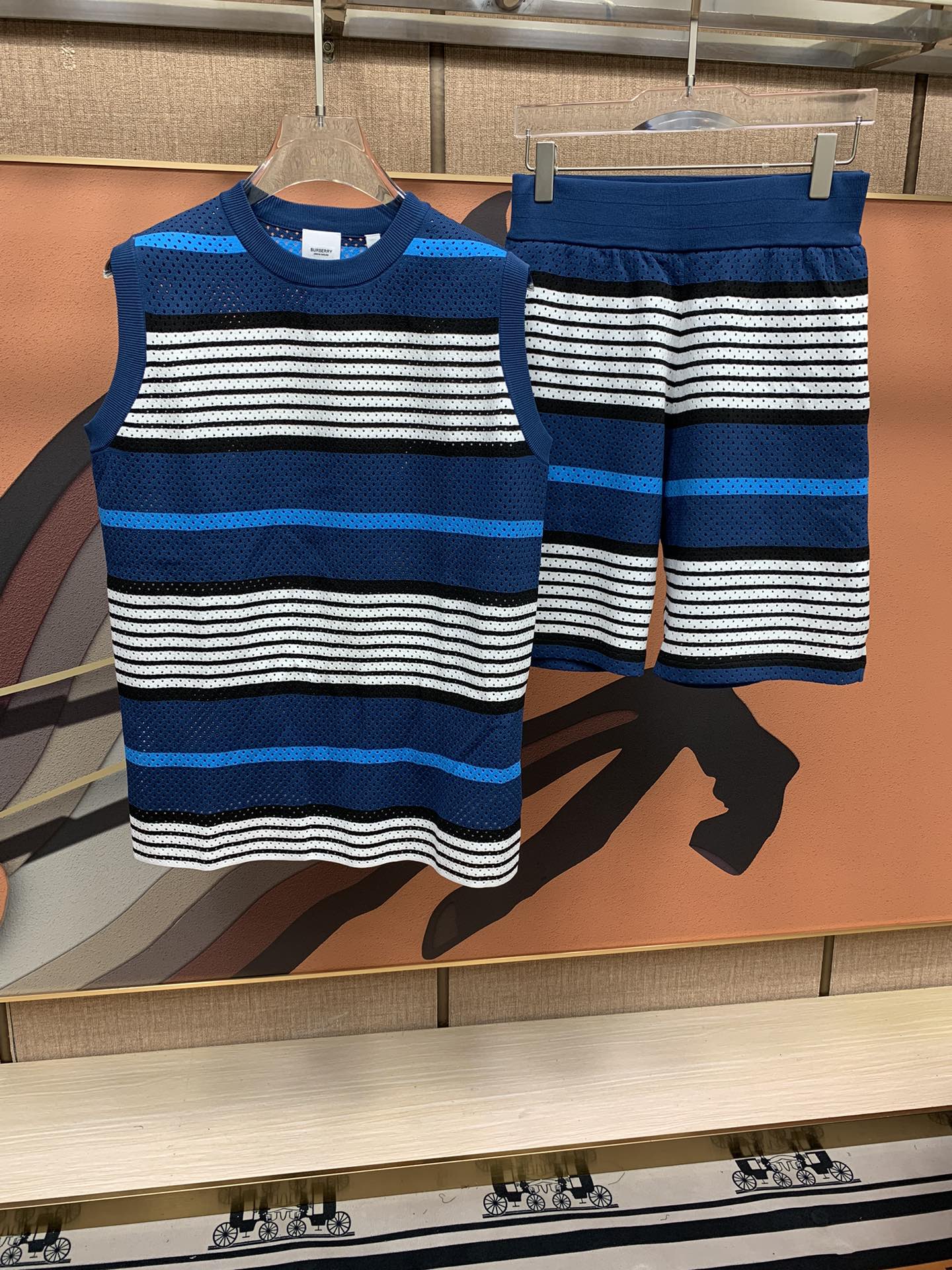 Burberry/巴寶莉 2023SS新款紋網眼針織休閒背心