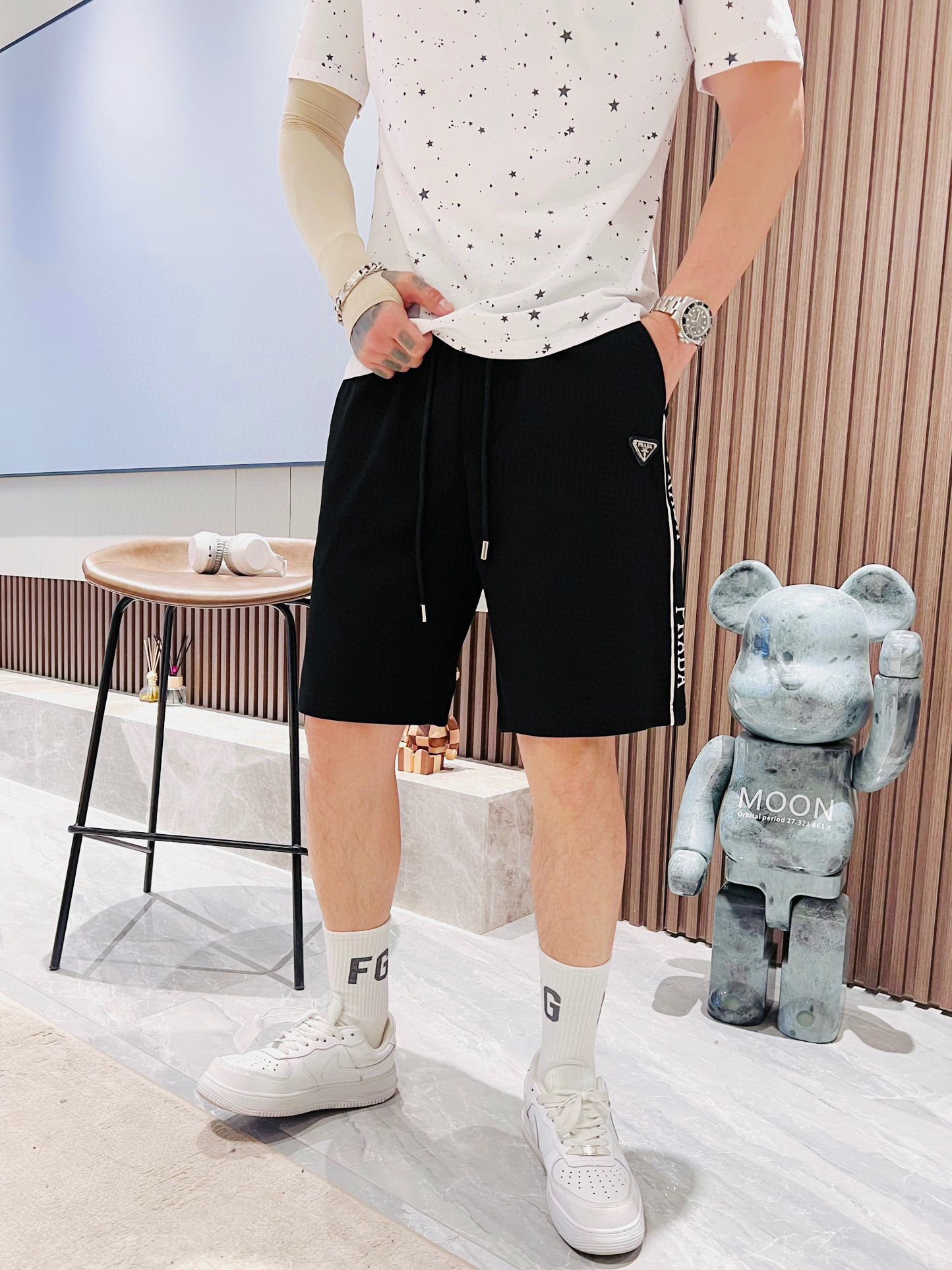 普拉達 2023夏季新款男士休閒短褲