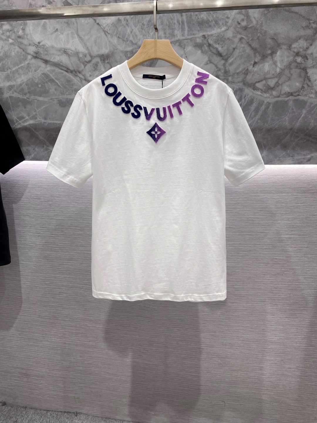 LV 2023春夏新款男女同款短袖T恤