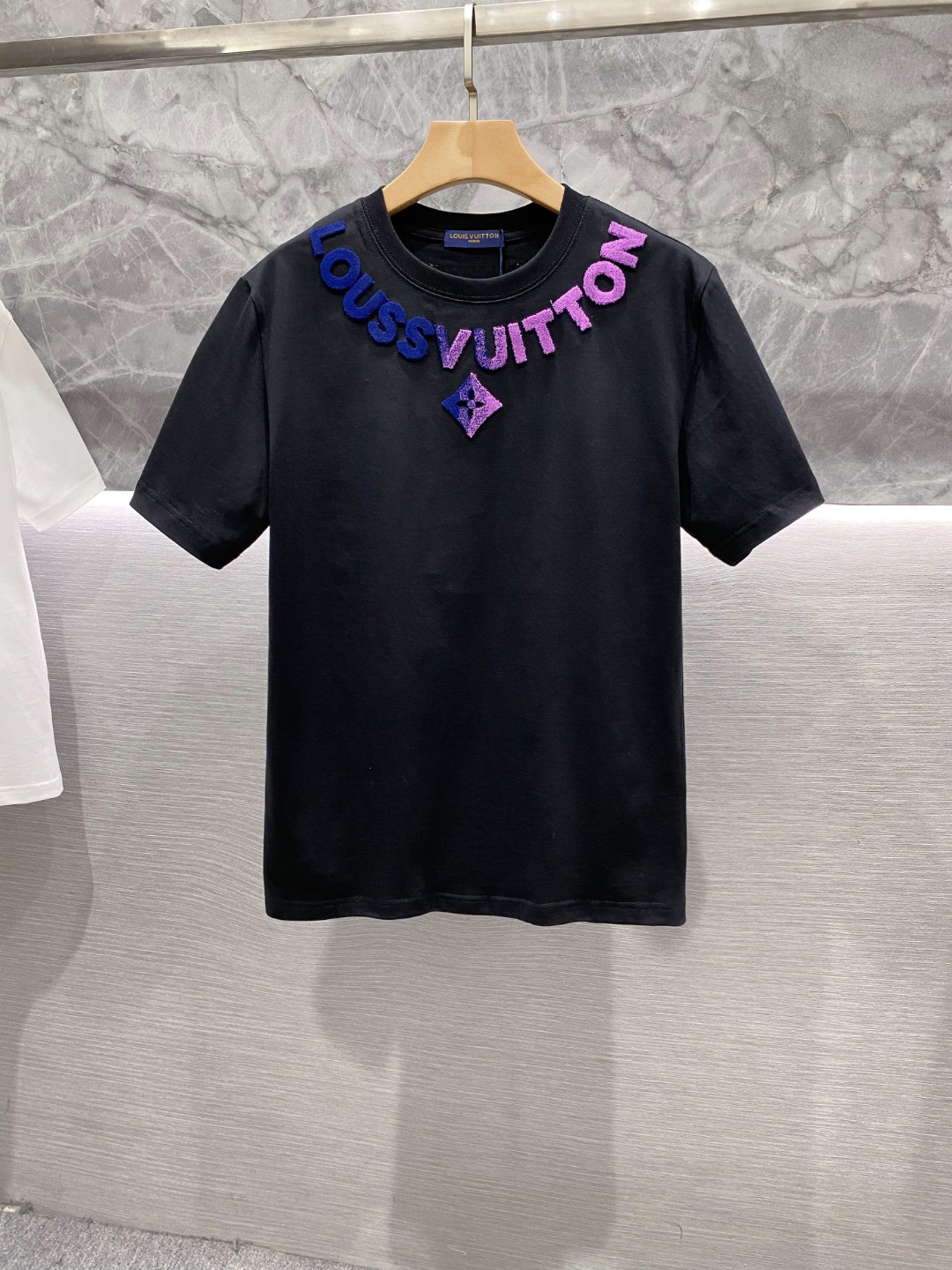 LV 2023春夏新款男女同款短袖T恤