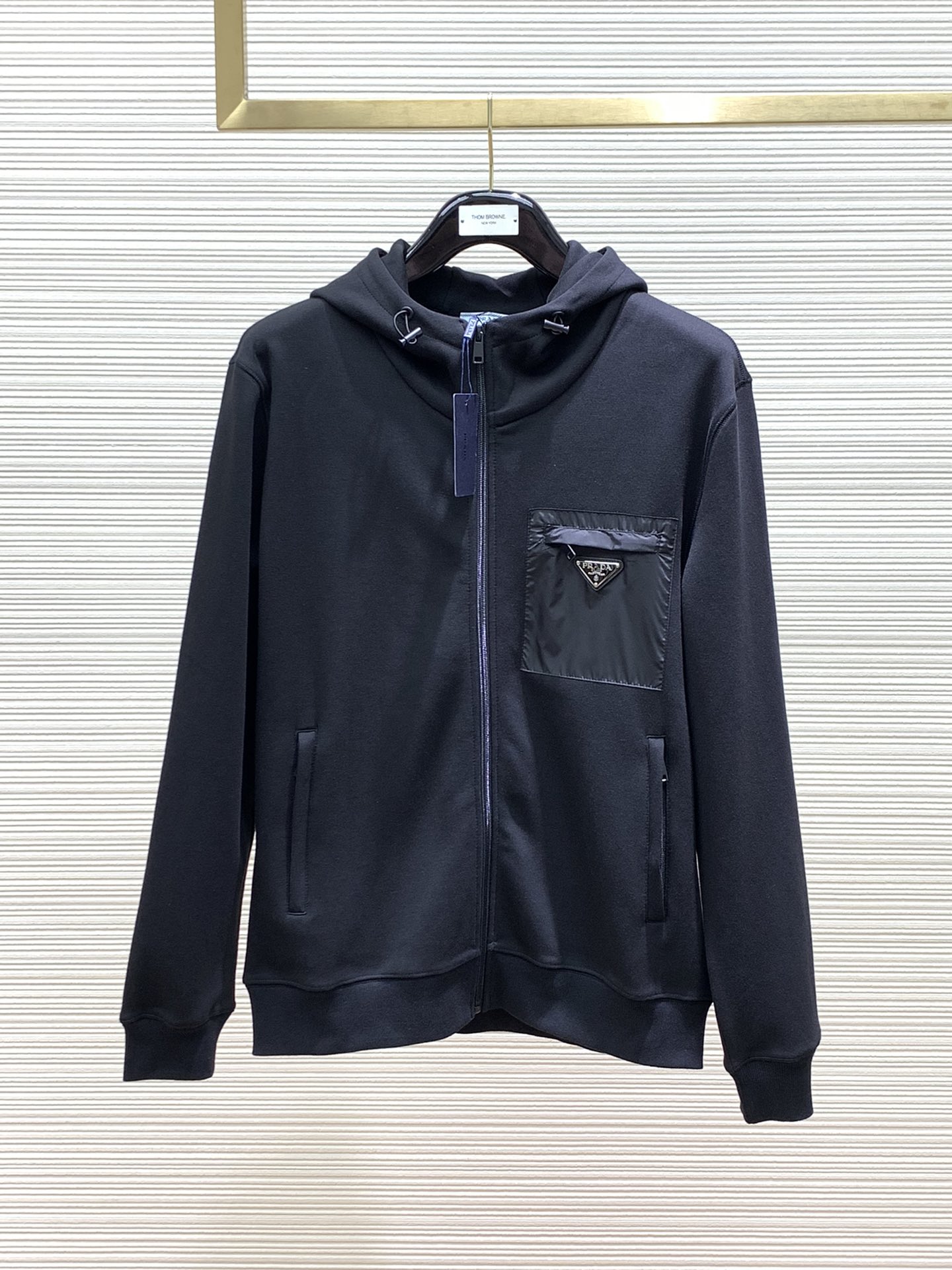 PRADA 普拉達，2023秋季最新品