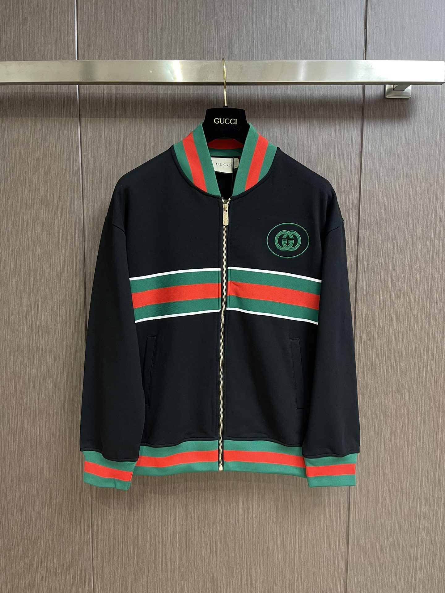 GUCCI 紅綠織帶拼接字母 logo 拉鏈外套