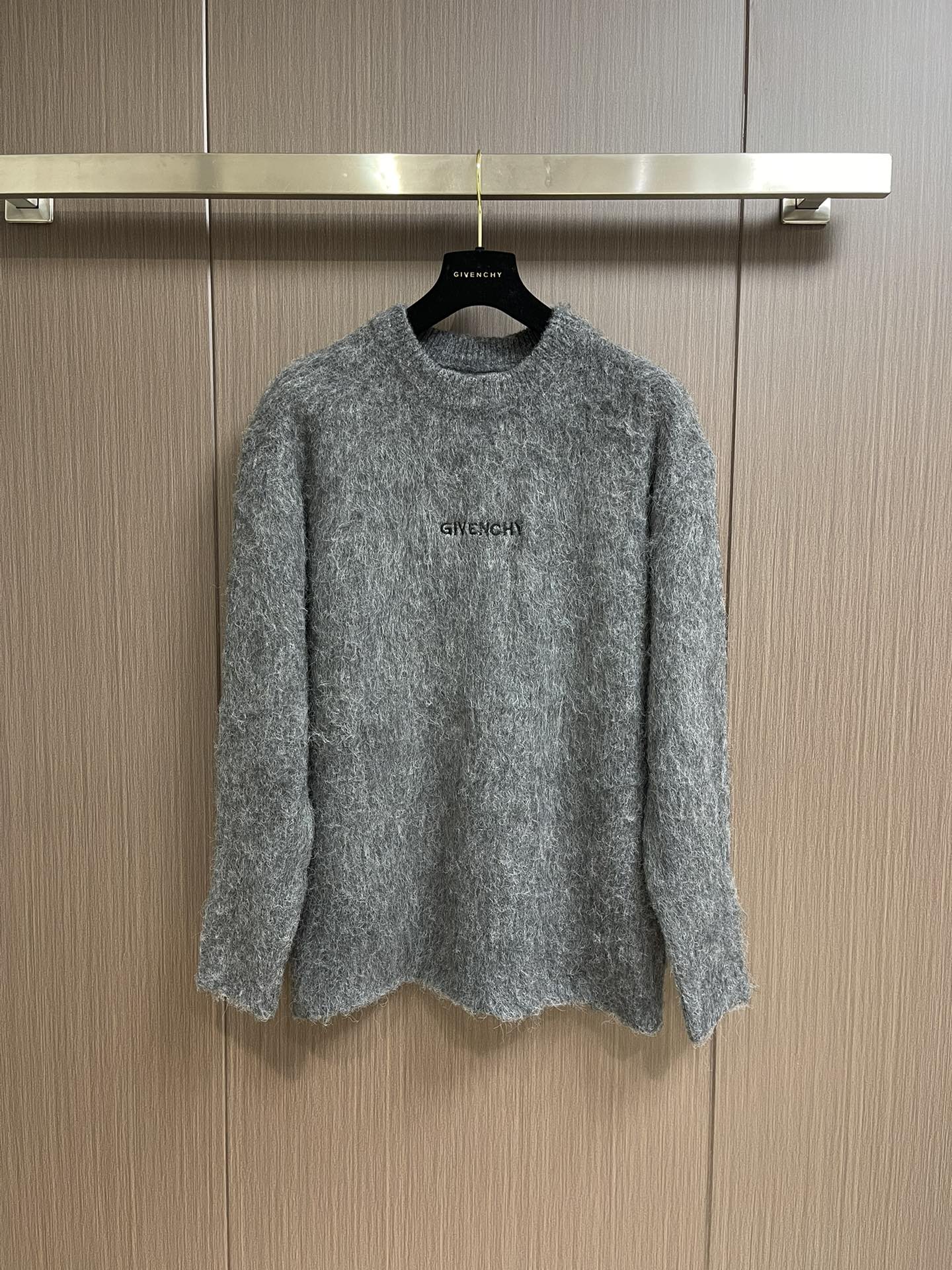 Givenchy 紀梵希惡犬馬海毛毛衣