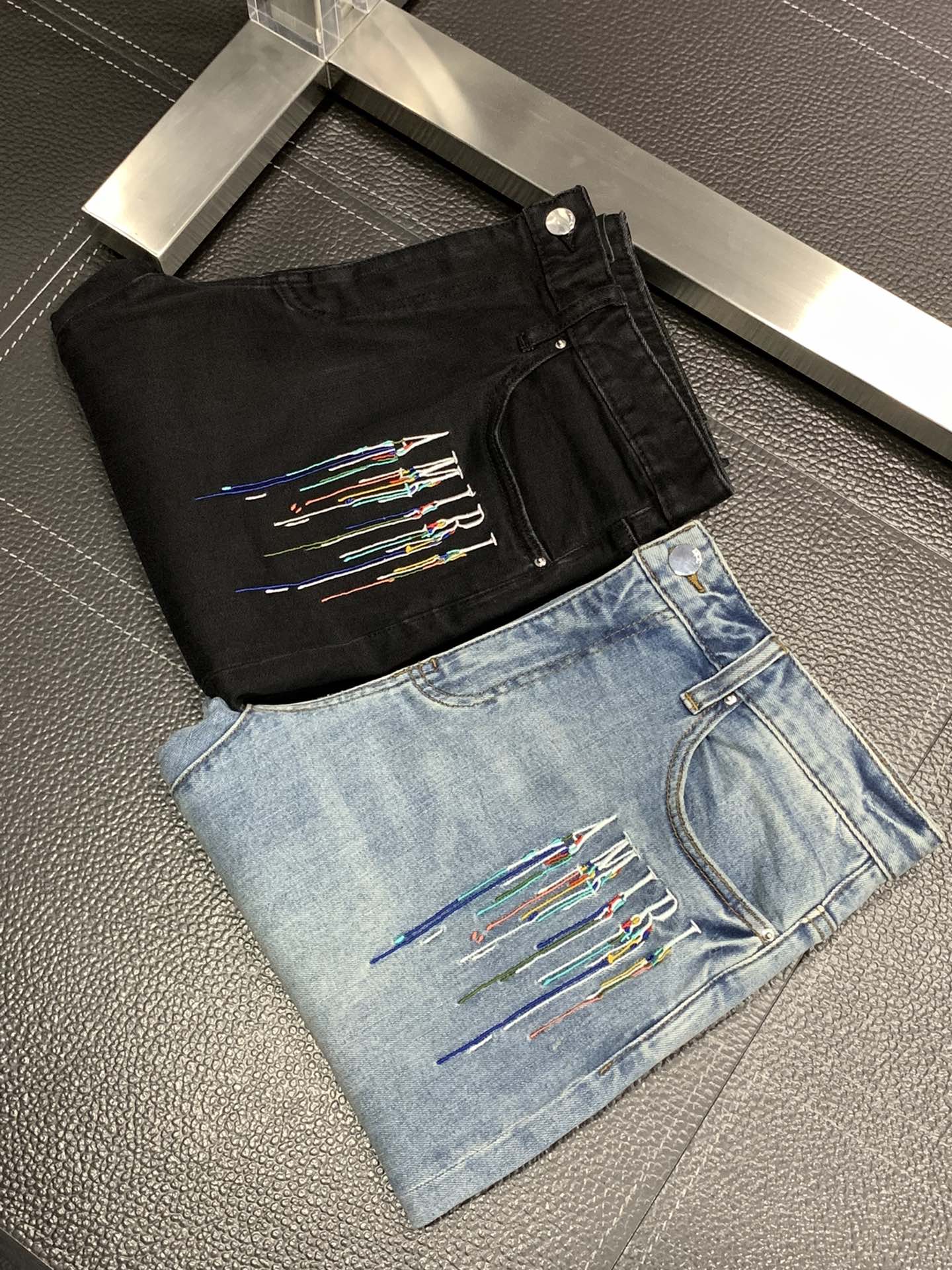 AMIRI 獨家專供新款 修身款 小直筒 牛仔褲