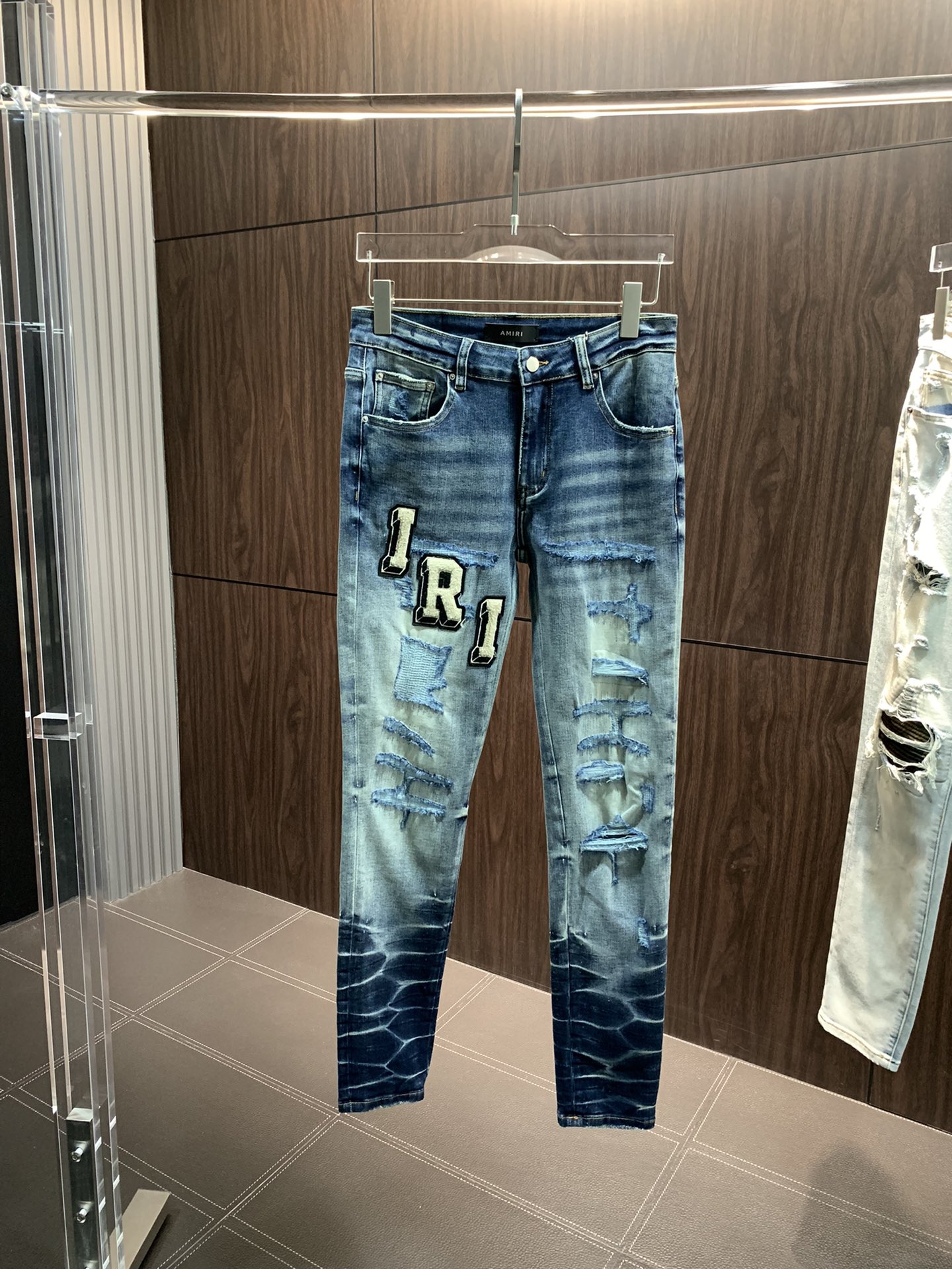 AMIRI 獨家專供新款 修身款 小直筒 牛仔褲