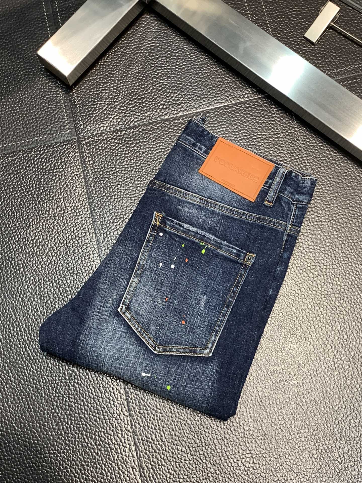 DSQUARED2 第二次方 香港仔明星同款、重工水洗休閒牛仔褲