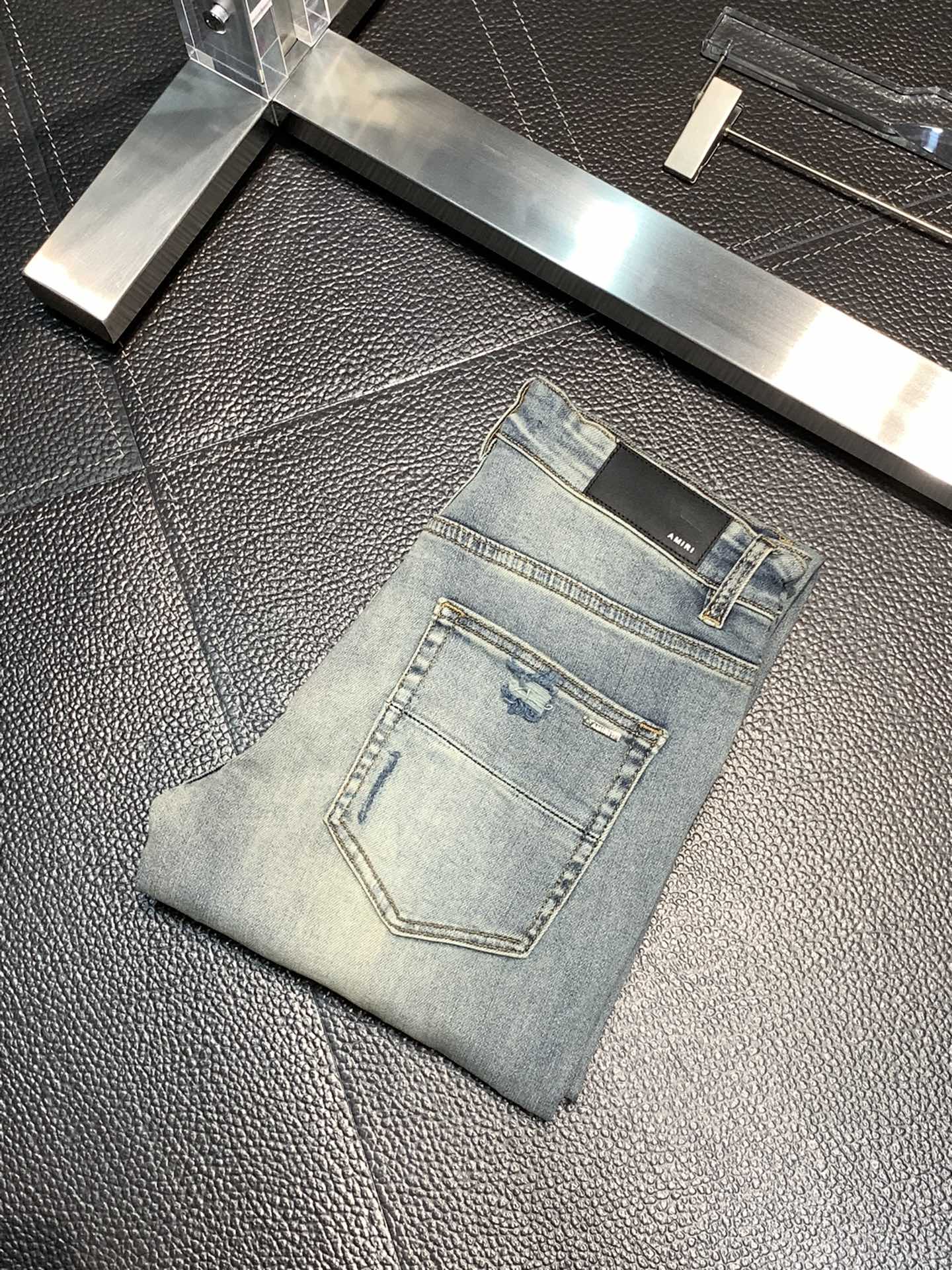 DSQUARED2 第二次方 香港仔明星同款、重工水洗休閒牛仔褲