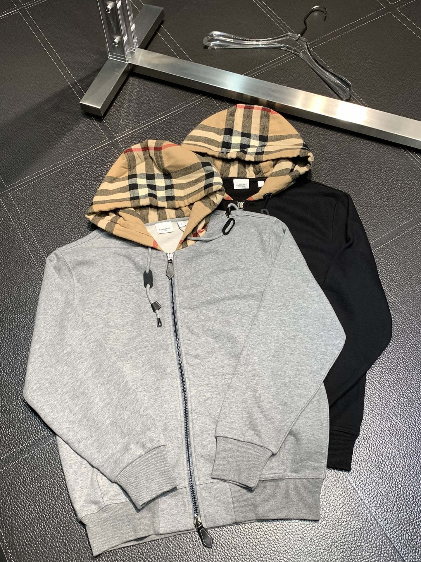 Bur*巴寶莉23秋冬新款棉質連帽外套