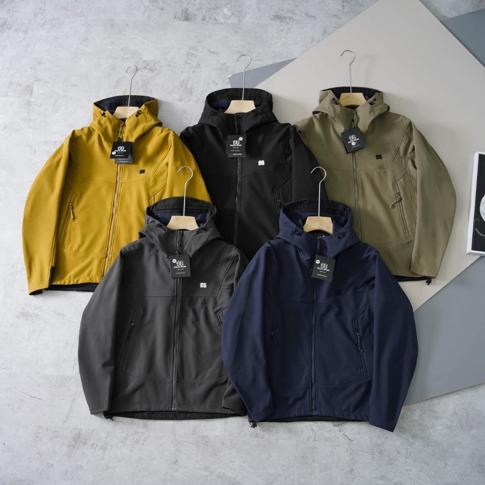 可隆/KOLON SPORT 衝鋒夾克