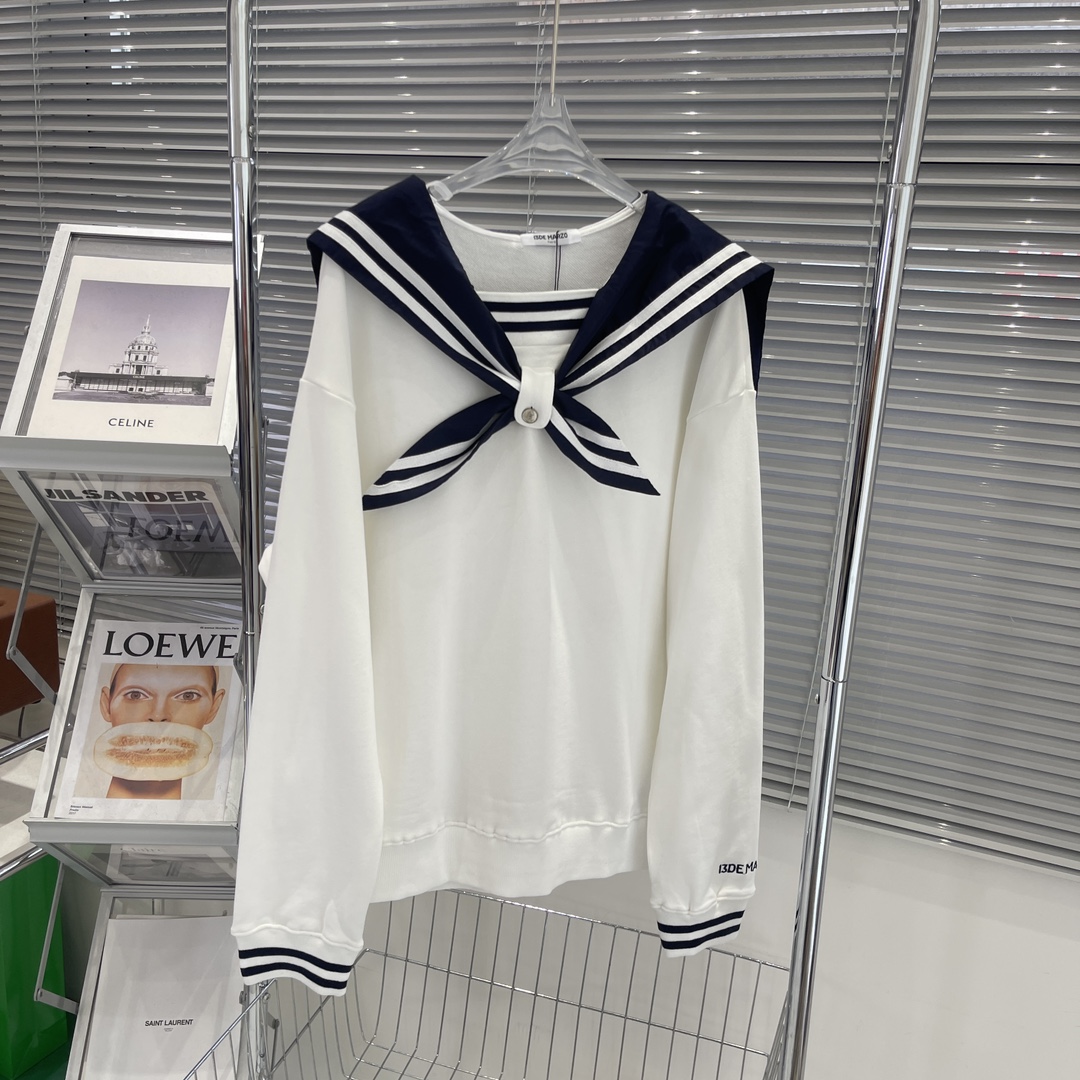 秋冬新款海軍領刺繡字母後背大玩偶休閒衛衣